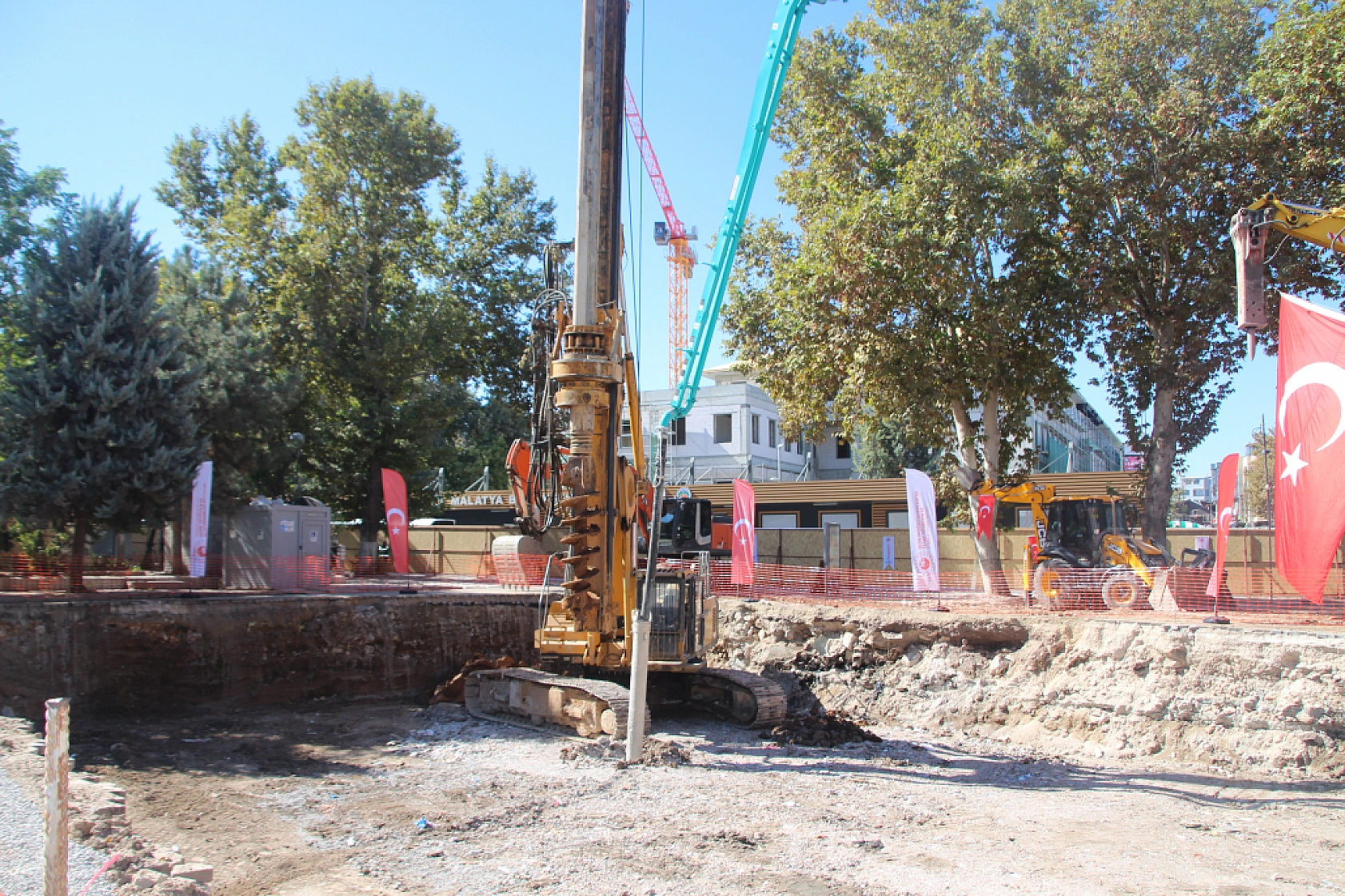 Bakan Açıkladı: Malatya Çarşısı Genişliyor!