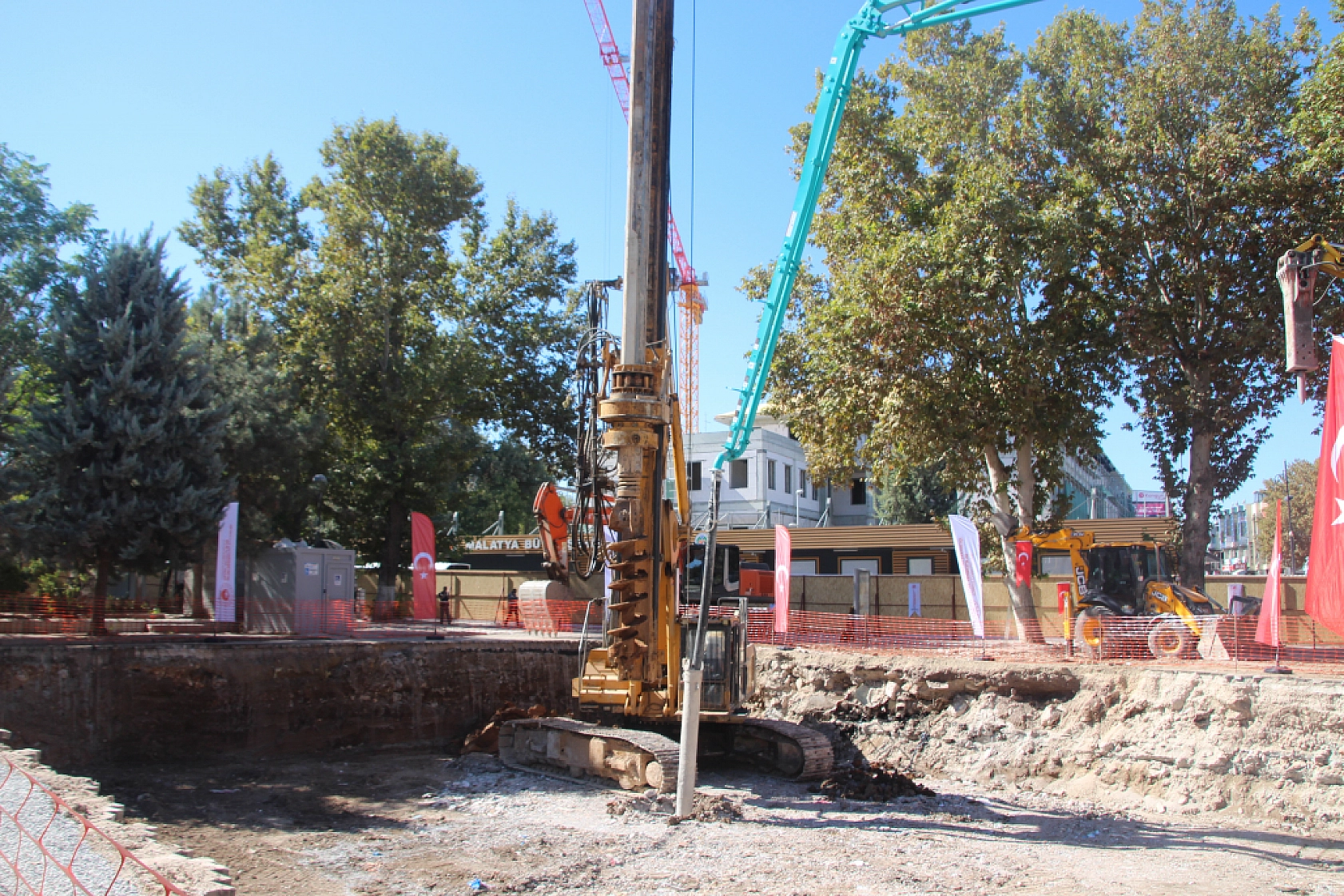 Bakan Açıkladı: Malatya Çarşısı Genişliyor!