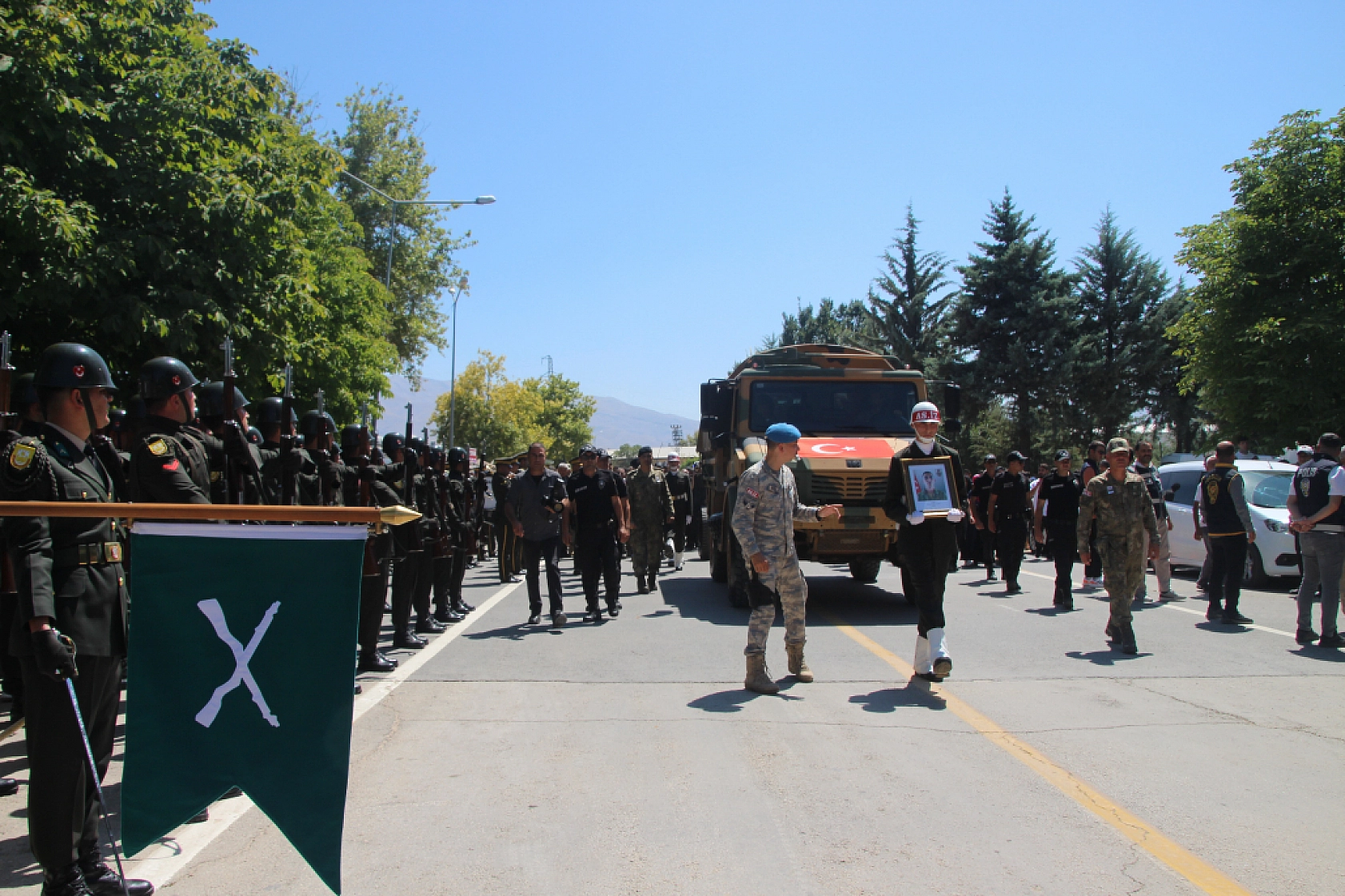 Kahraman Vatan Evladı Malatya'da Son Yolculuğuna Uğurlandı