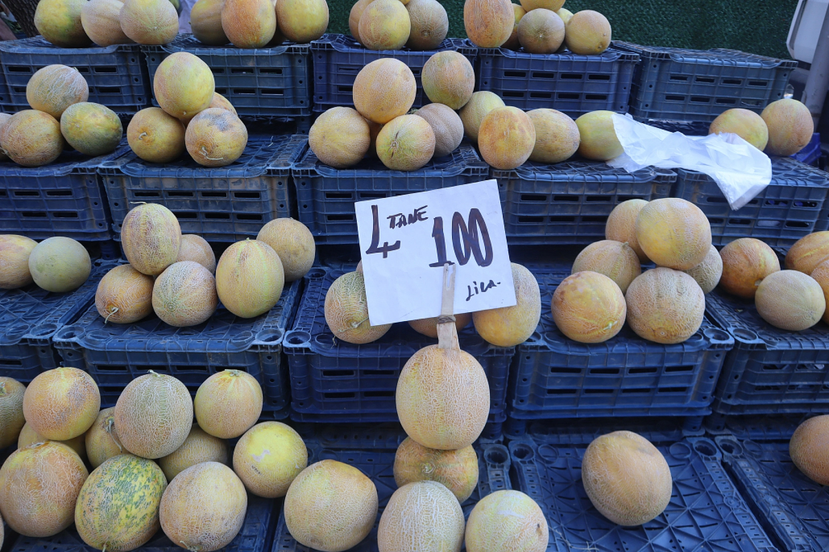 Malatya'da kurutmalık ve salçalık domates ile biber tezgahlarda! Peki fiyatları ne kadar?