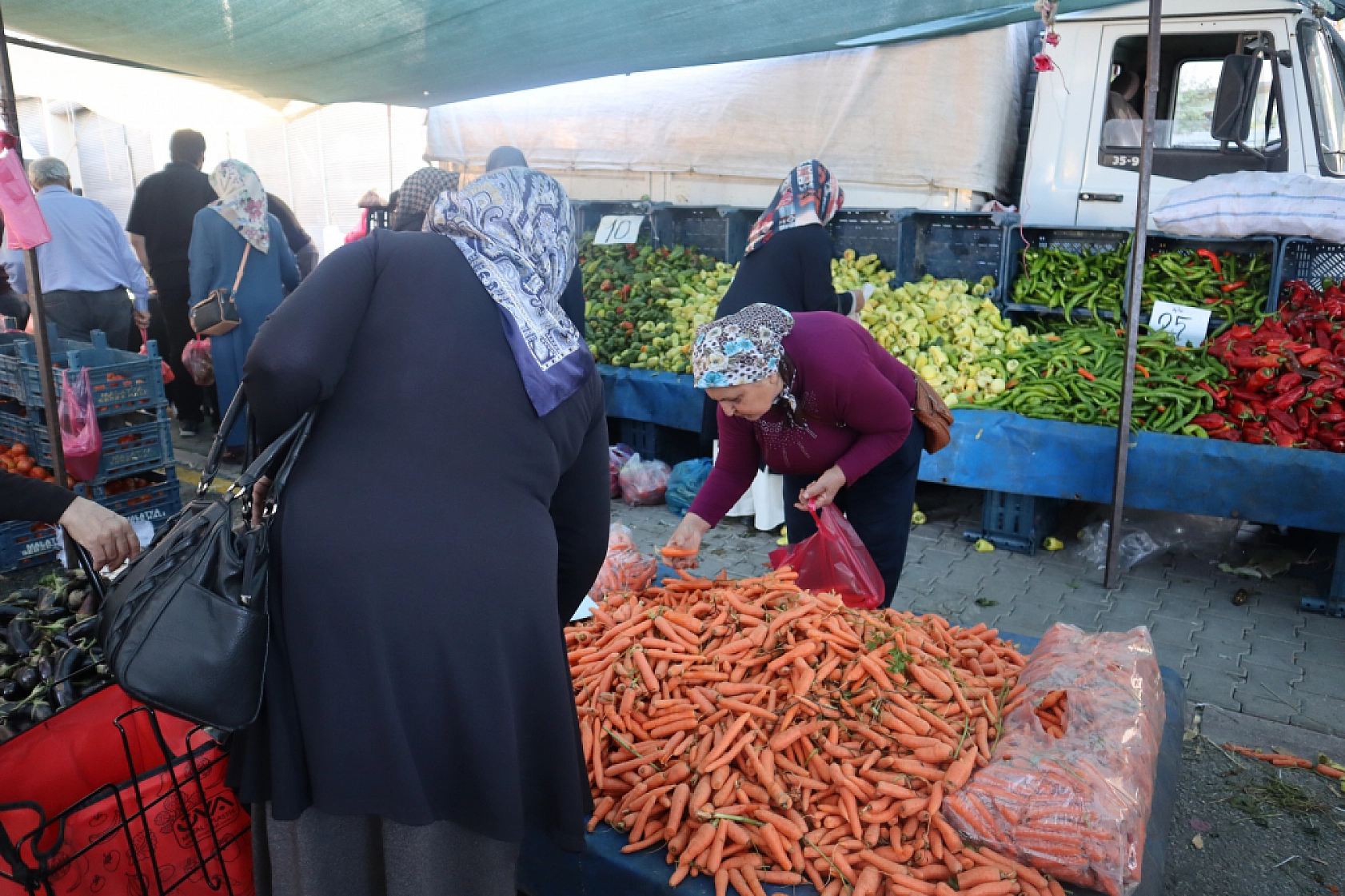 Malatyalıların Turşu Hazırlıkları Pahalıya Patladı! Fiyatlar Cep Yakıyor..!