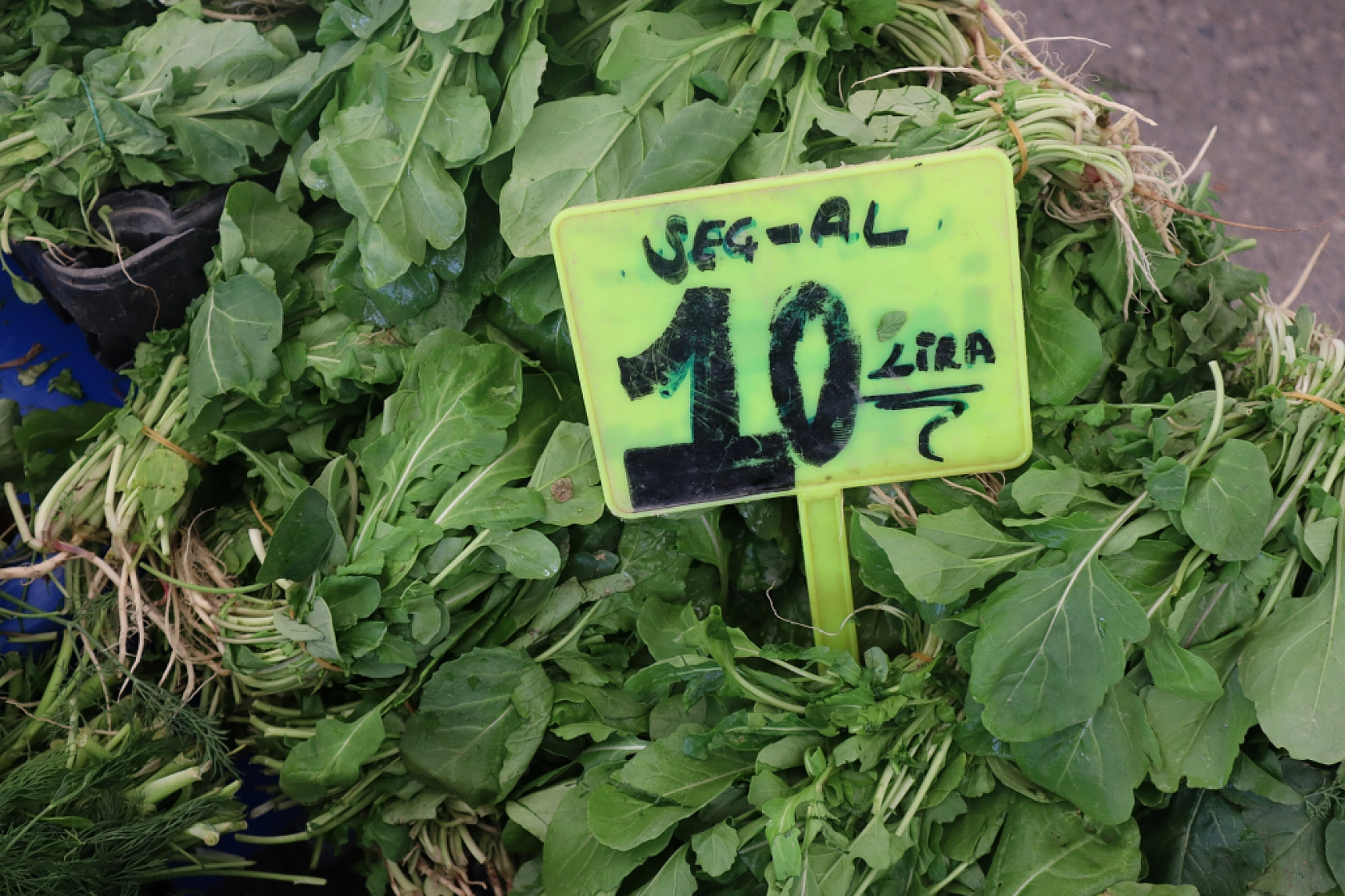 Malatyalılar Alışveriş Tercihlerini Değiştirdi! Marketlere Değil Semt Pazarlarına Akın Ettiler..