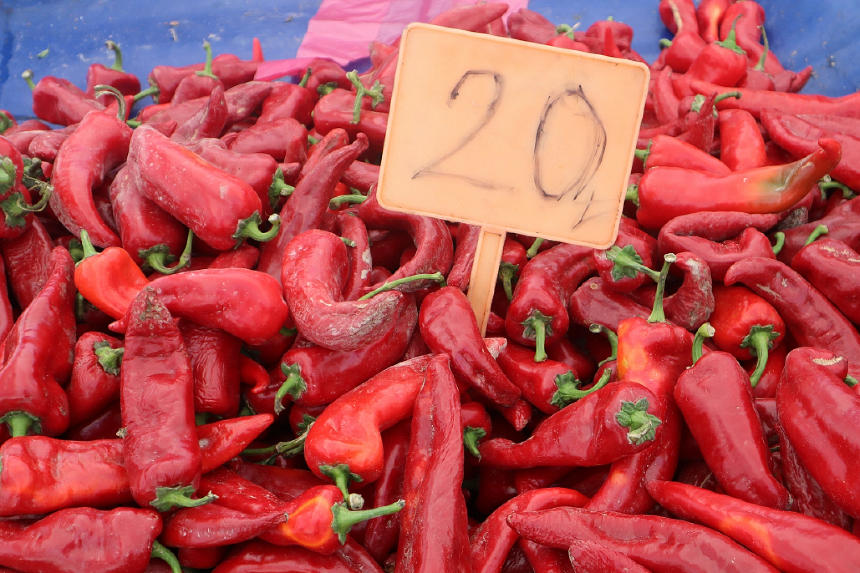 Malatyalılar Alışveriş Tercihlerini Değiştirdi! Marketlere Değil Semt Pazarlarına Akın Ettiler..