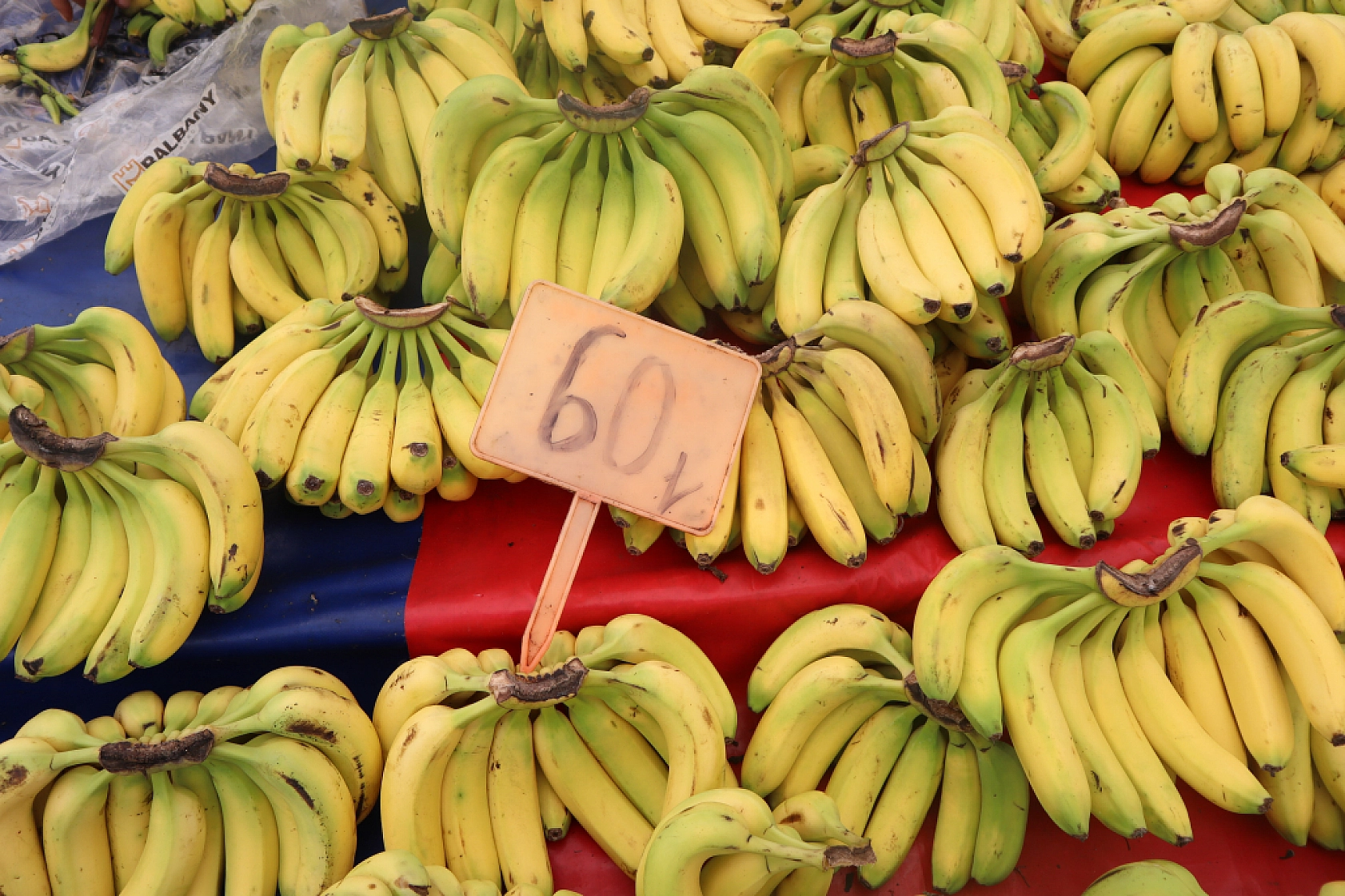 Malatyalılar Alışveriş Tercihlerini Değiştirdi! Marketlere Değil Semt Pazarlarına Akın Ettiler..