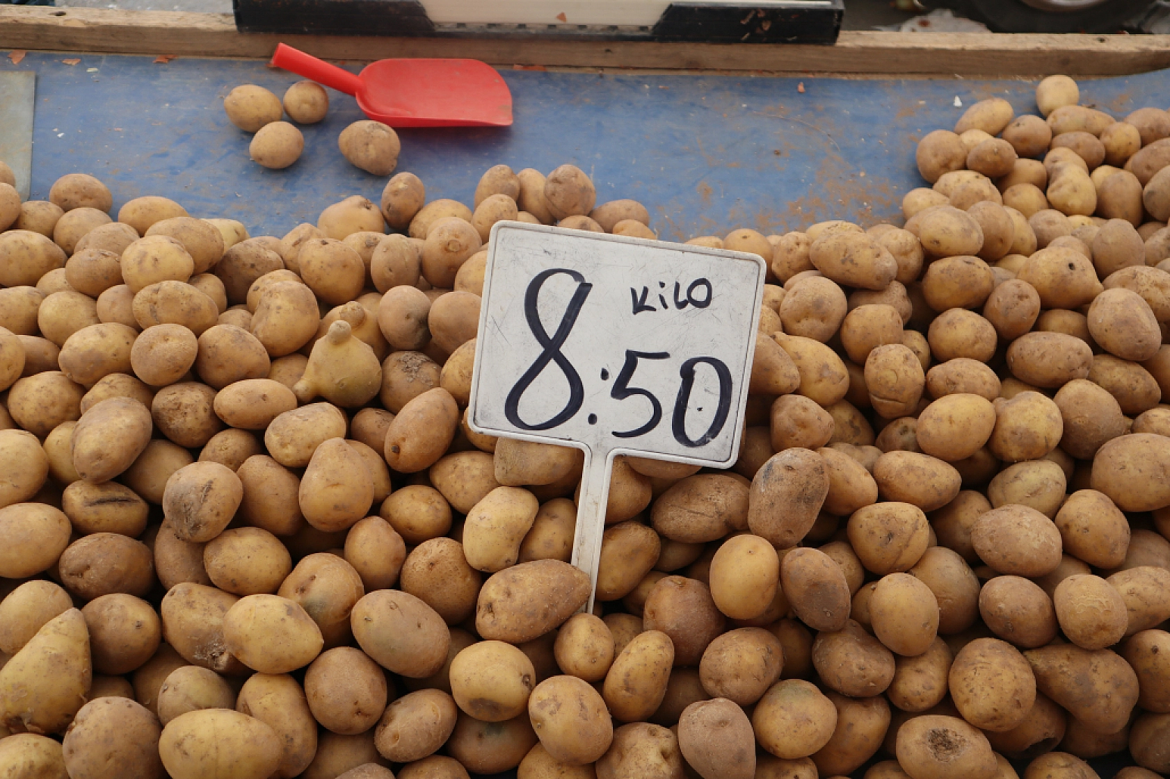 Malatyalılar Alışveriş Tercihlerini Değiştirdi! Marketlere Değil Semt Pazarlarına Akın Ettiler..