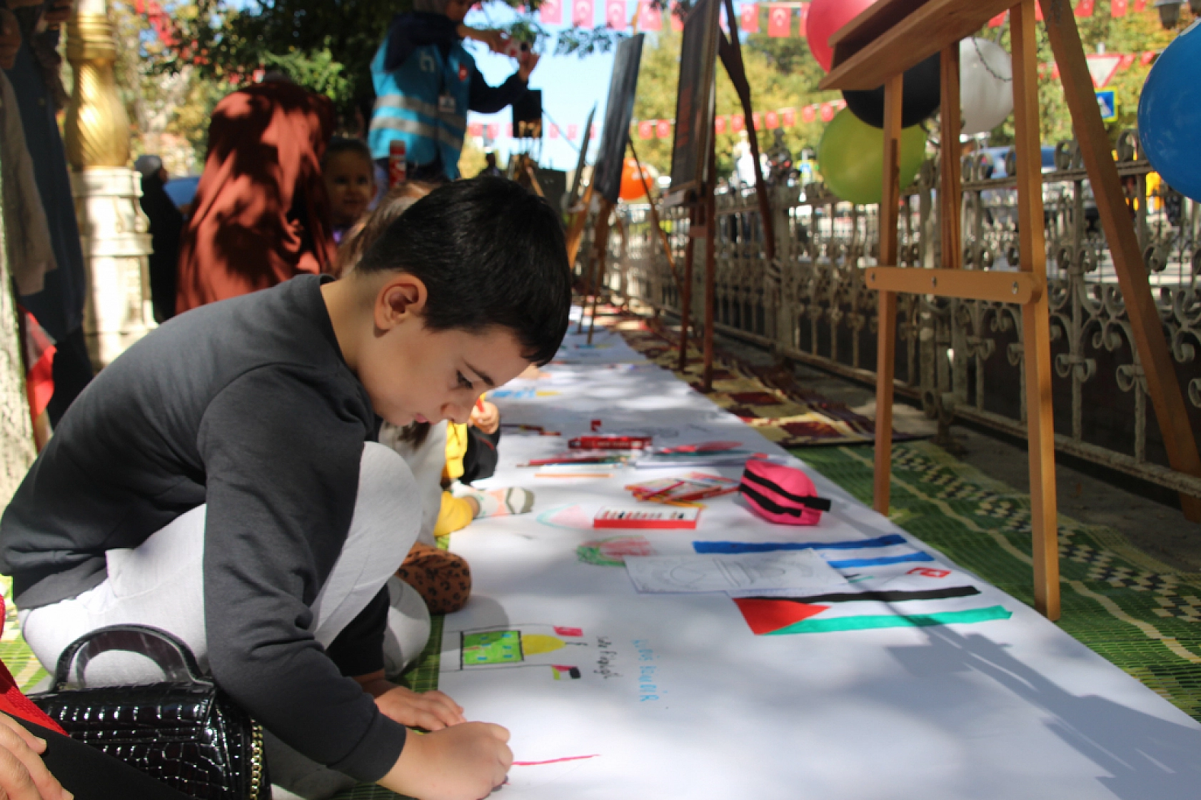 Malatya'da Minik Ellerden Büyük Mesaj!