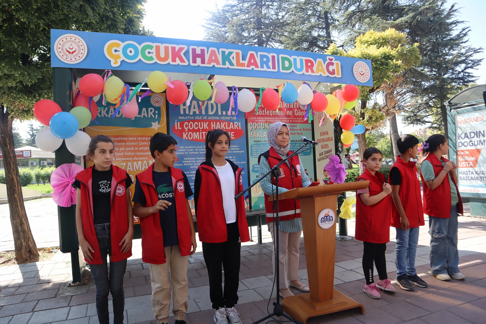 Vali, Ailelere Çağrıda Bulundu: 'Dijital zorbalık gibi konularda daha hassas ve duyarlı olalım'