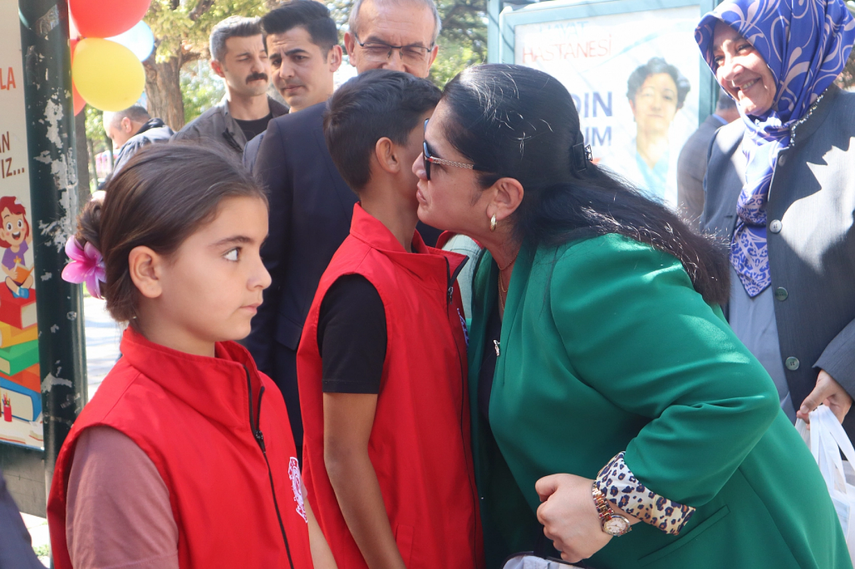 Vali, Ailelere Çağrıda Bulundu: 'Dijital zorbalık gibi konularda daha hassas ve duyarlı olalım'