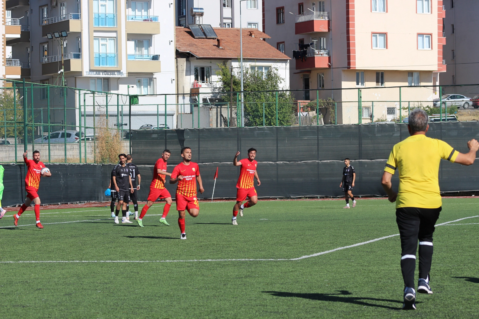 Malatyaspor'a Urfa'a Sürprizi, Yeşilyurt Belediyespor Zirvede…!