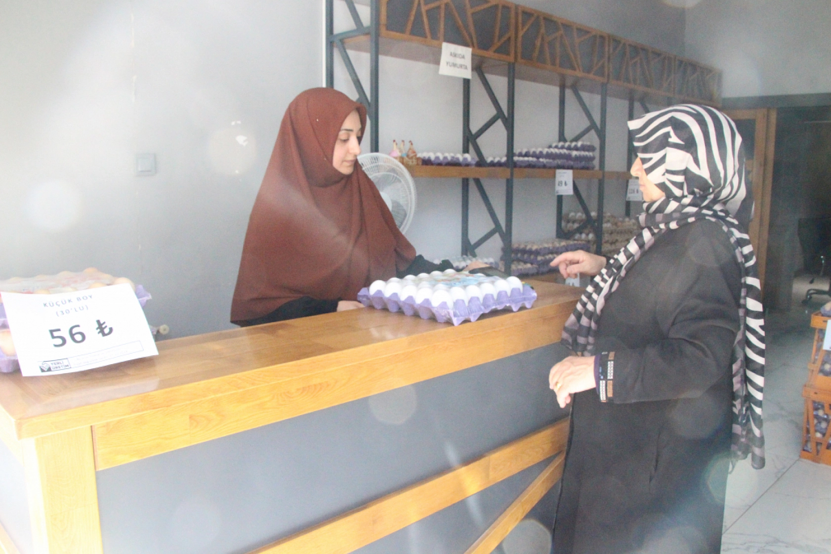 Malatya'da İhtiyaç Sahibi Ailelere Sıcak Bir Dokunuş Daha: 'Askıda Yumurta'