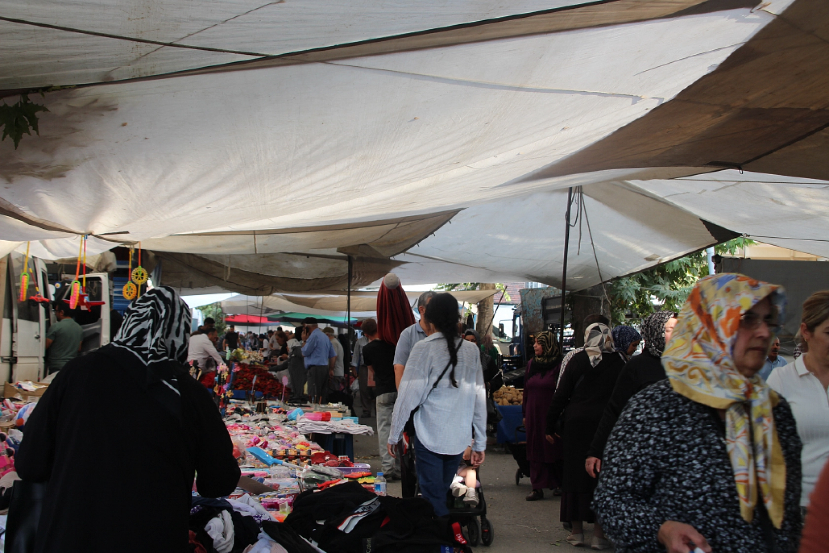 Malatya'da sebze fiyatları yüz güldürdü, meyve tezgâhları cep yaktı: Peki, pazarda sebze meyve fiyatları ne kadar?