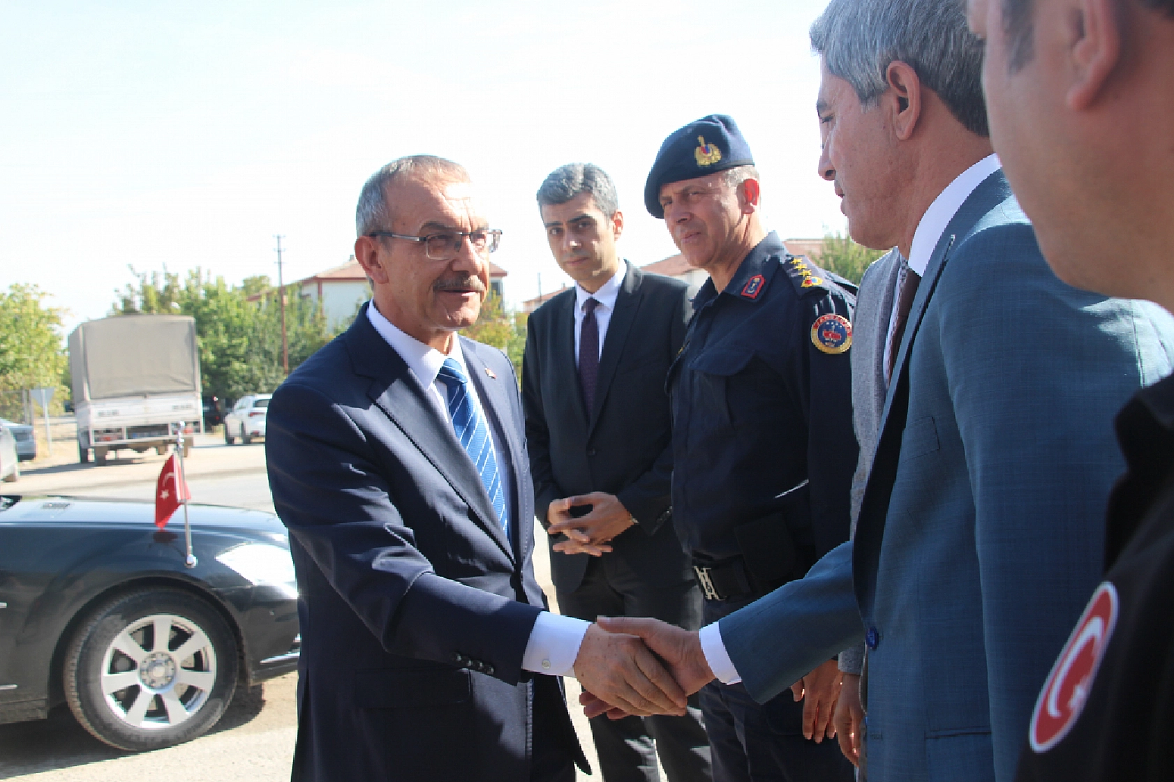 Muazzam Projelere Sahip Çıkalım...!