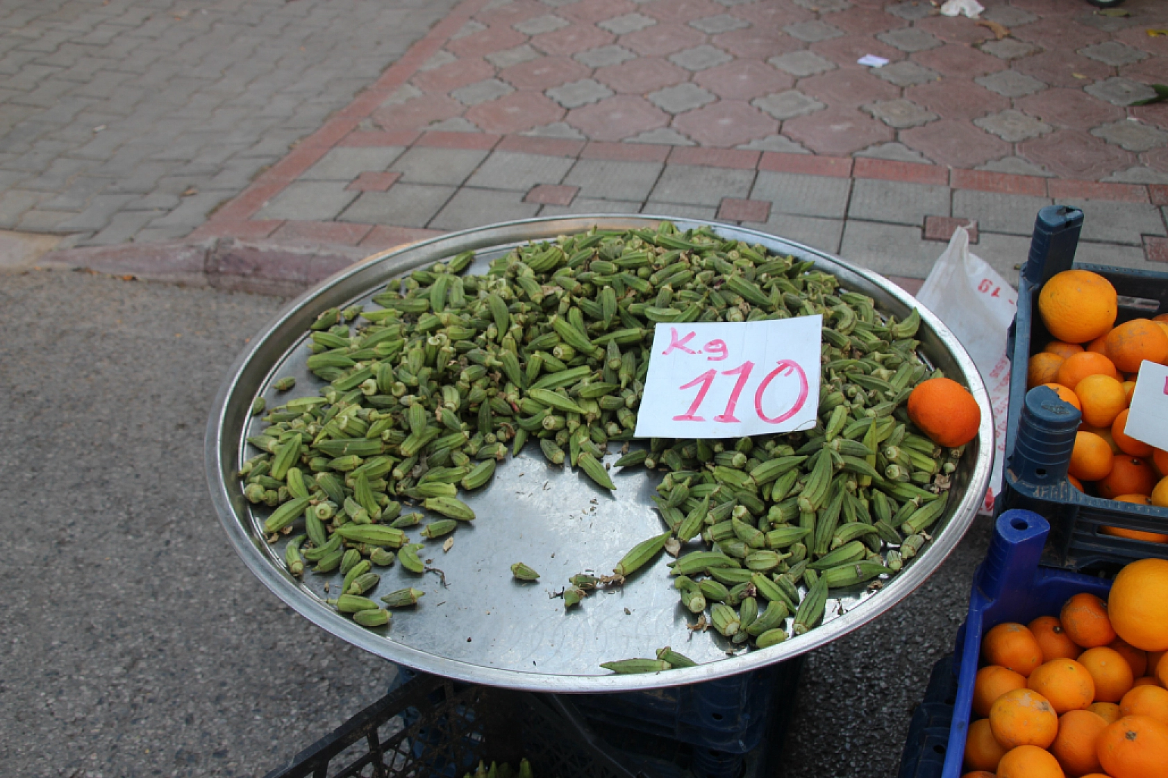 Malatya'da Poşetler Hafifliyor! Artık Pazarda da Sebze Meyve Almak Cep Yakıyor..!