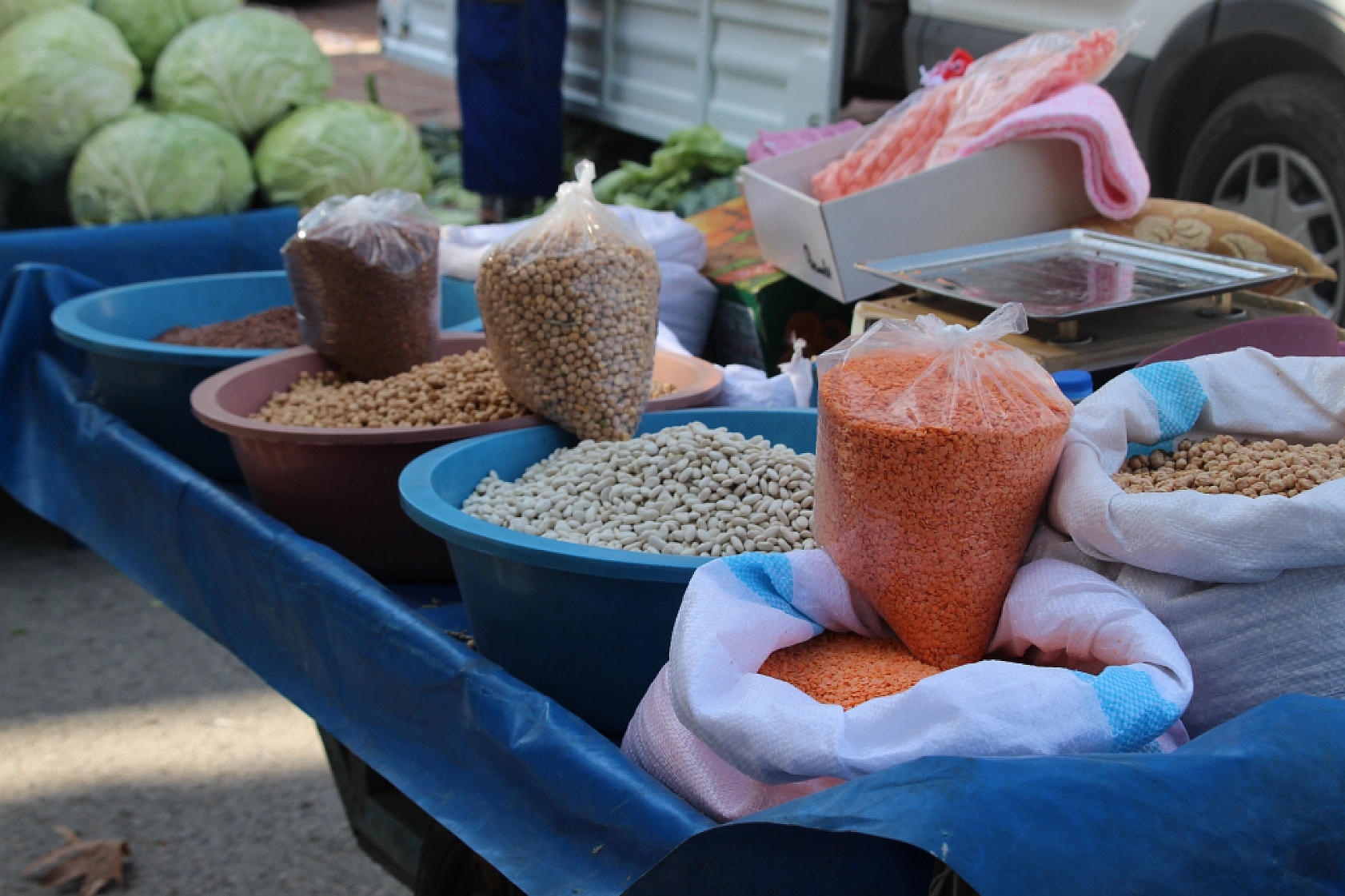 Malatya'da Poşetler Hafifliyor! Artık Pazarda da Sebze Meyve Almak Cep Yakıyor..!