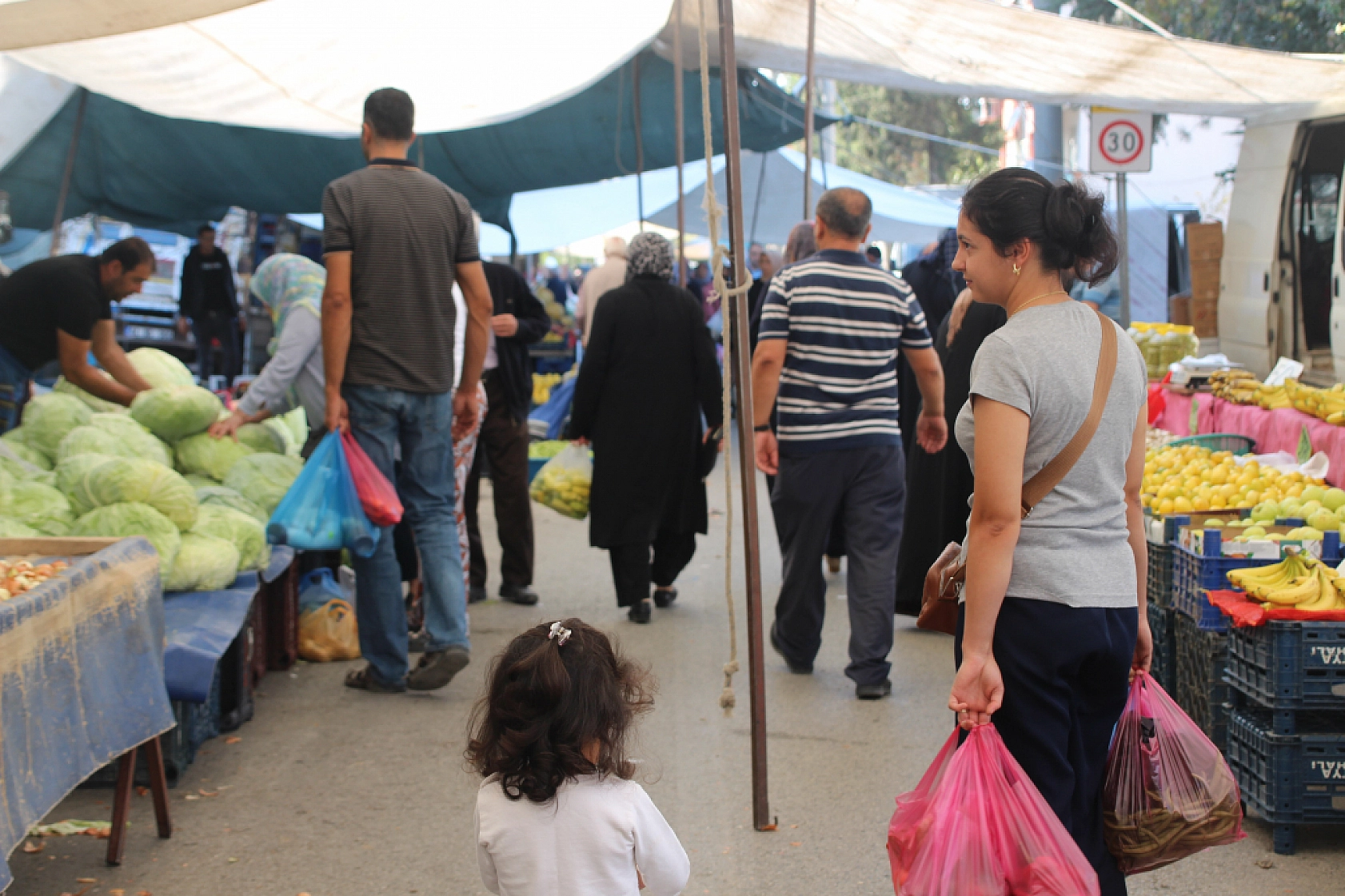 Malatya'da Poşetler Hafifliyor! Artık Pazarda da Sebze Meyve Almak Cep Yakıyor..!