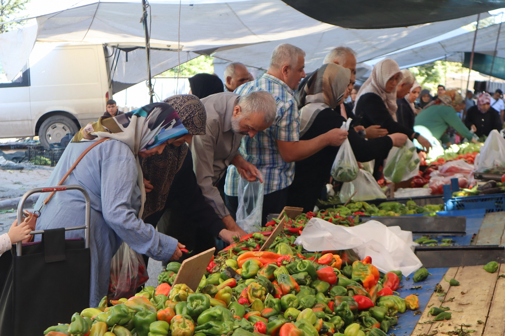 Malatya'da sebze fiyatları yüz güldürdü, meyve tezgâhları cep yaktı: Peki, sebze meyve fiyatları ne kadar?