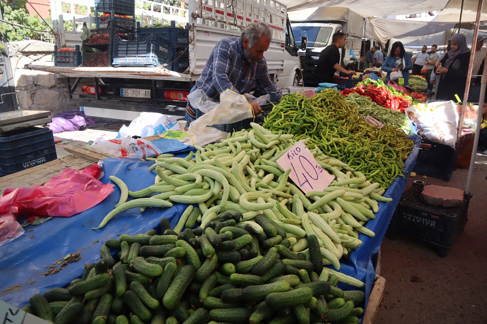 Malatya'da sebze fiyatları yüz güldürdü, meyve tezgâhları cep yaktı: Peki, sebze meyve fiyatları ne kadar?