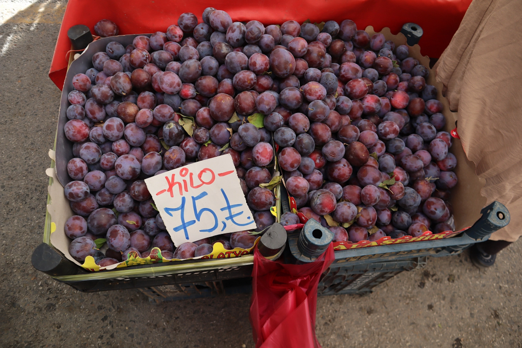 Malatya'da sebze fiyatları yüz güldürdü, meyve tezgâhları cep yaktı: Peki, sebze meyve fiyatları ne kadar?