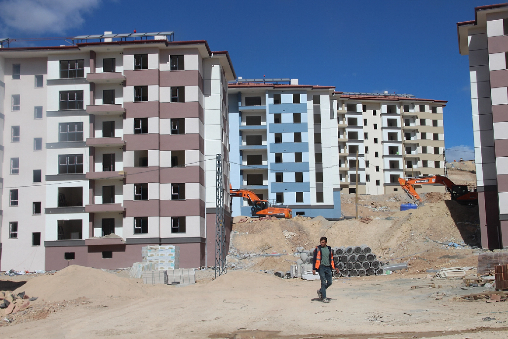 Malatya'da Sosyal Konutlar Hak Sahiplerine Teslim Ediliyor: 304 Konut Daha Hazır