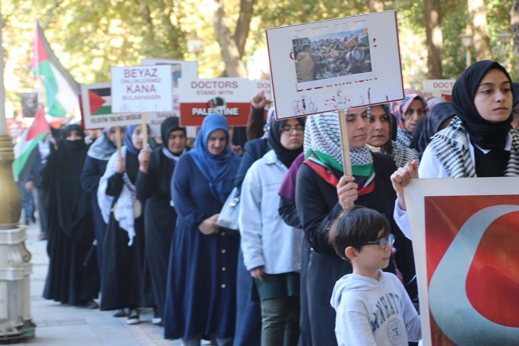 Binlerce Malatyalı  Şehit Yahya Sinvar İçin Haykırdı!