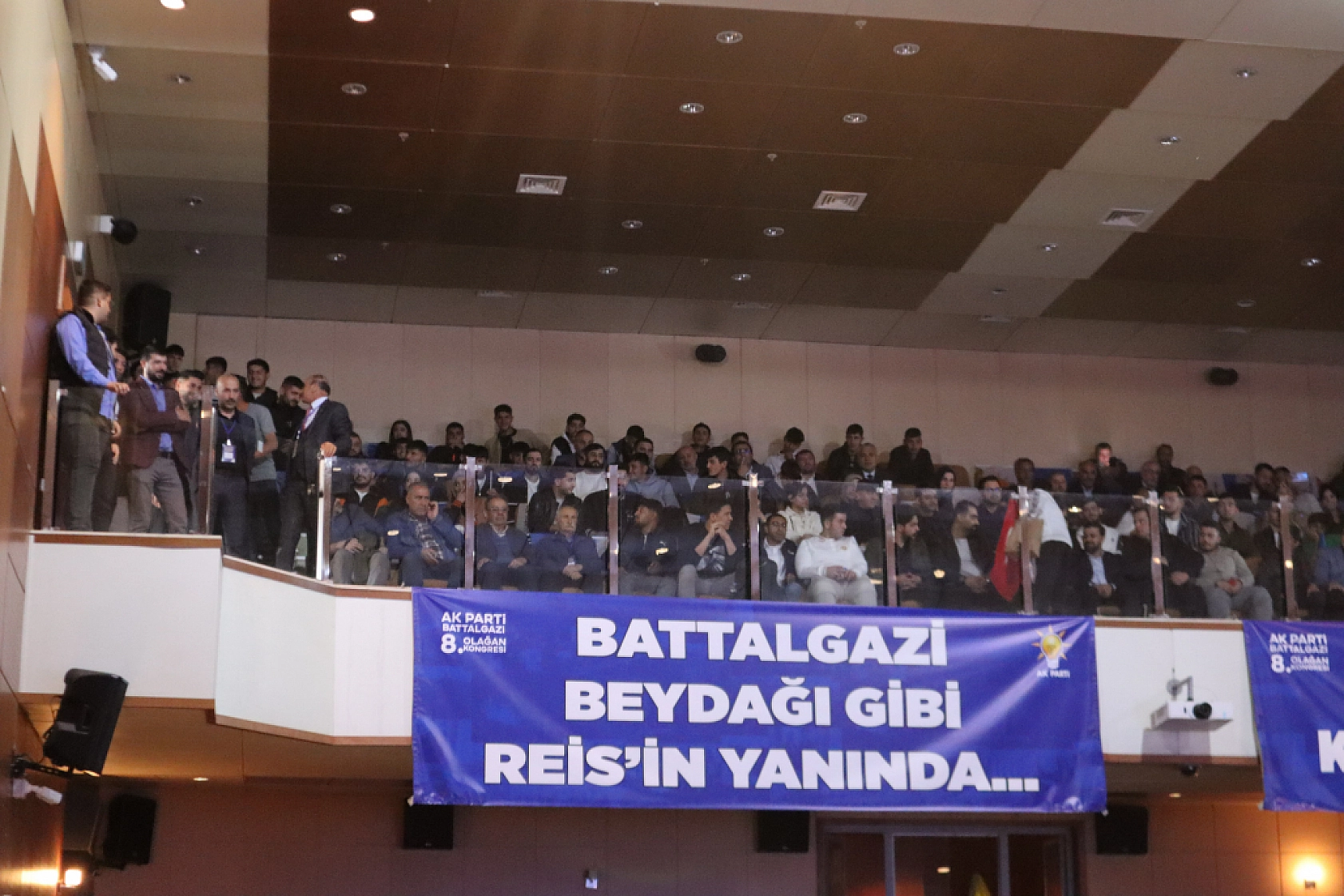 AK Parti'de Yeni Yönetim Listesi Belli Oldu...! Kahveci Güven Tazeledi