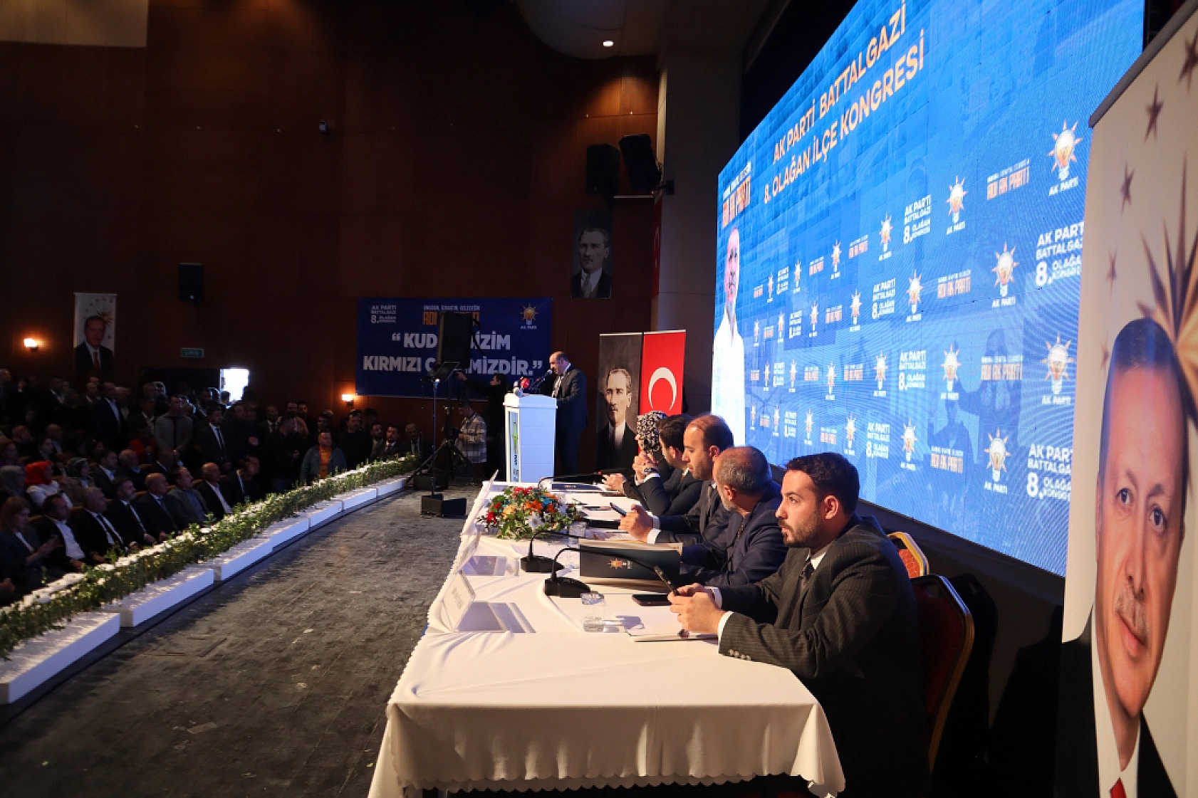 AK Parti'de Yeni Yönetim Listesi Belli Oldu...! Kahveci Güven Tazeledi