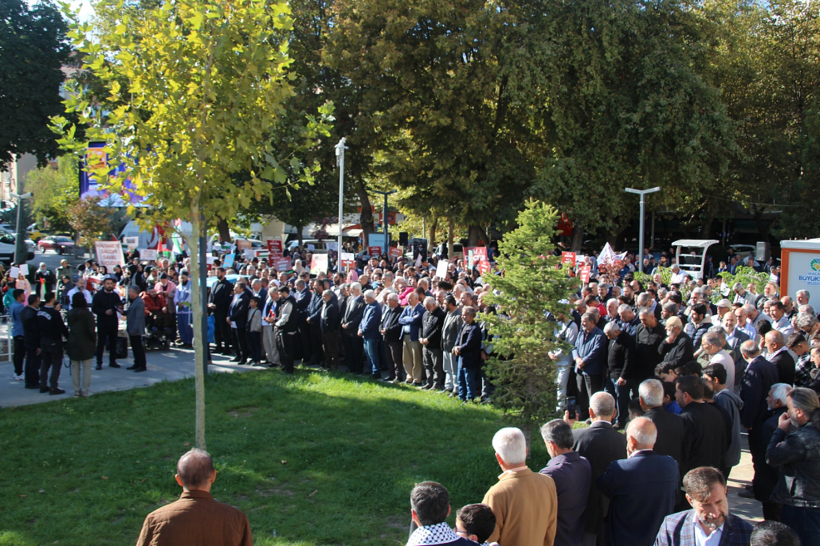 Binlerce Malatyalı  Şehit Yahya Sinvar İçin Haykırdı!