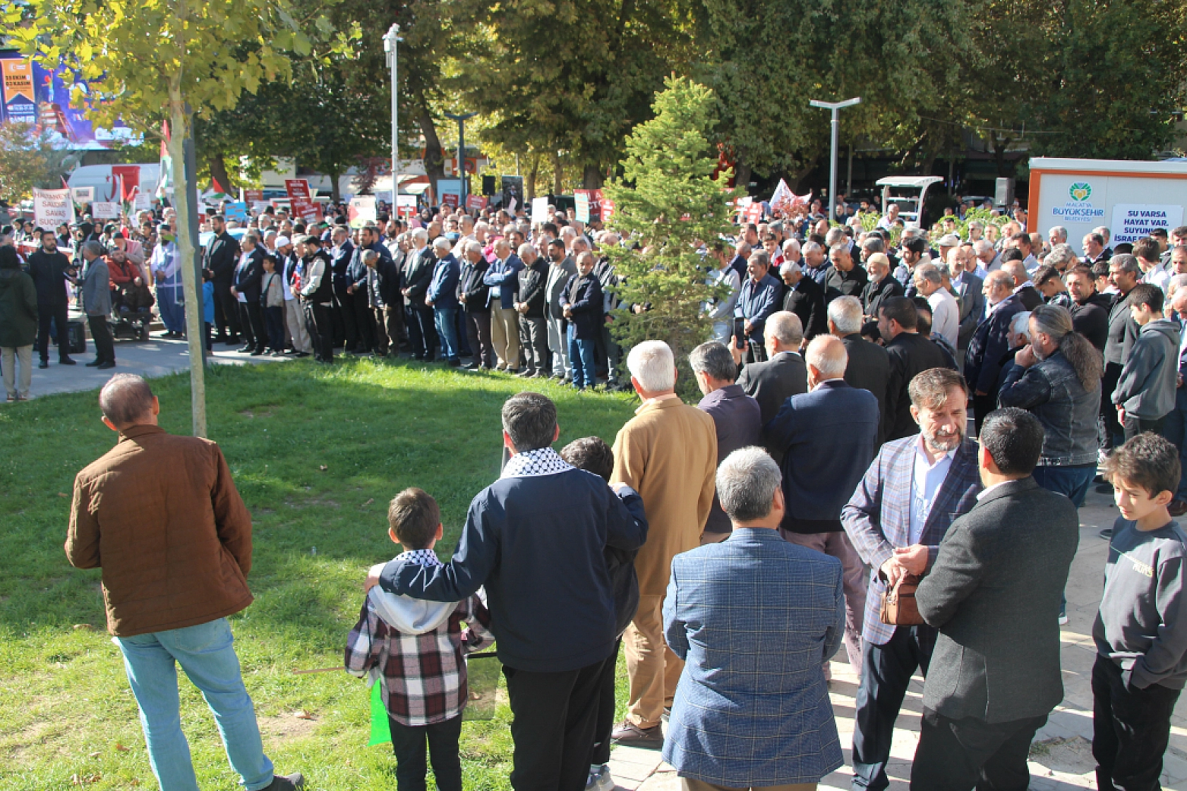 Binlerce Malatyalı  Şehit Yahya Sinvar İçin Haykırdı!