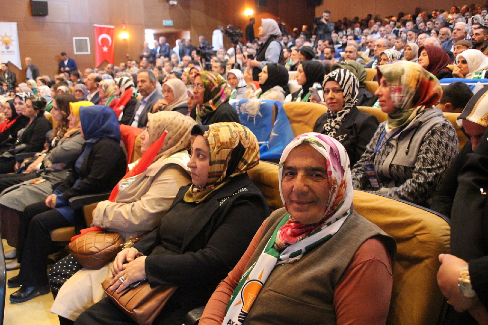 AK Parti'de Yeni Yönetim Listesi Açıklandı...! Yaylacı Güven Tazeledi