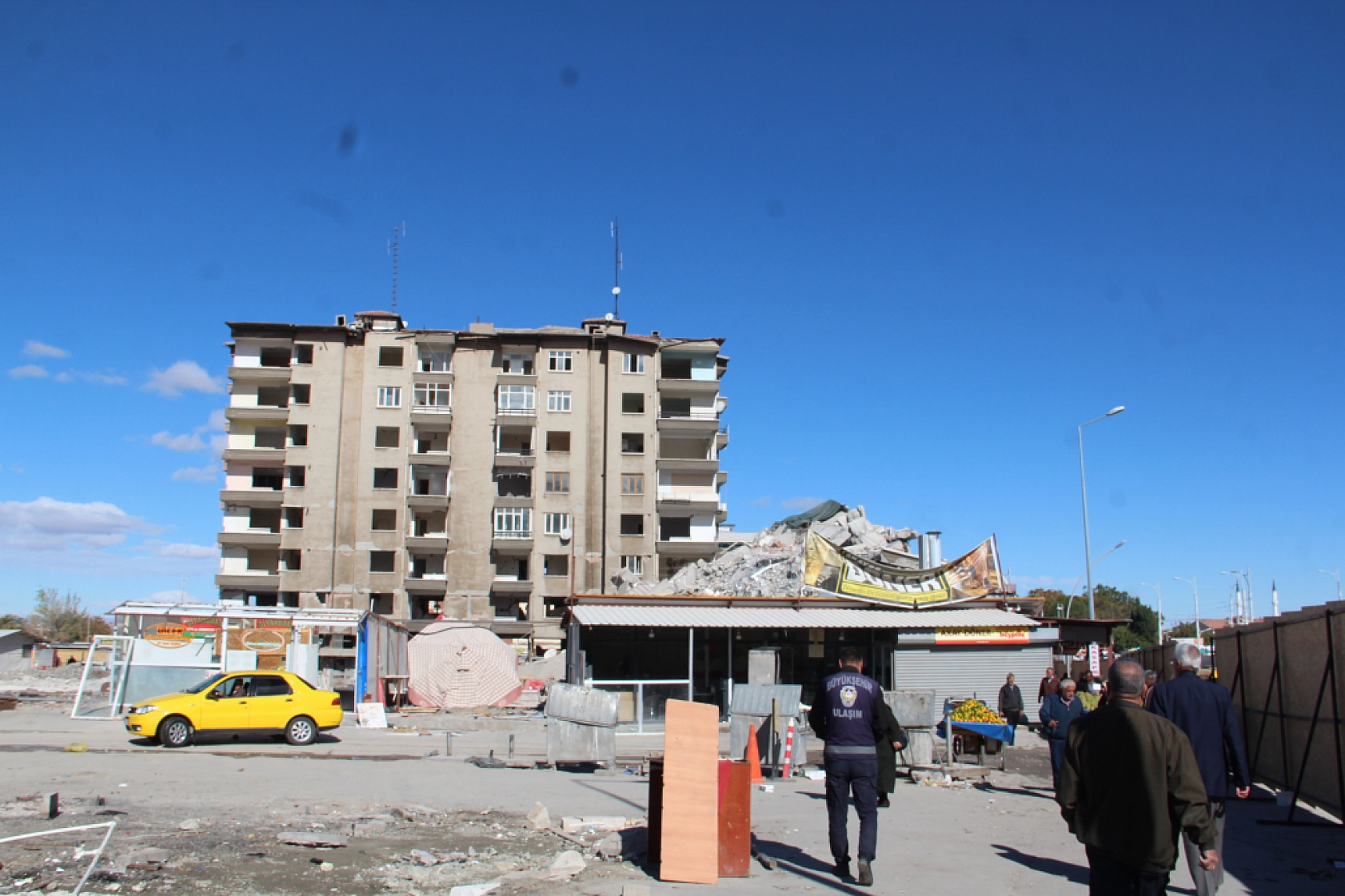 Malatya'da 19 Ay Tehlike Saçtı: Rezerv Alana Dâhil Olunca Yıkıldı!