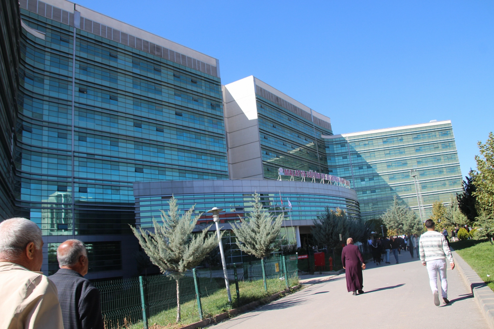 Kaplan: 'Hastaların Geleceği Tehlikede!'