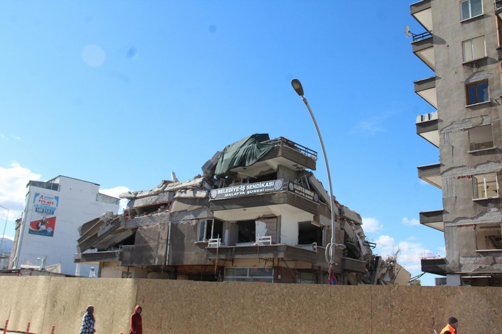 Malatya'da 19 Ay Tehlike Saçtı: Rezerv Alana Dâhil Olunca Yıkıldı!