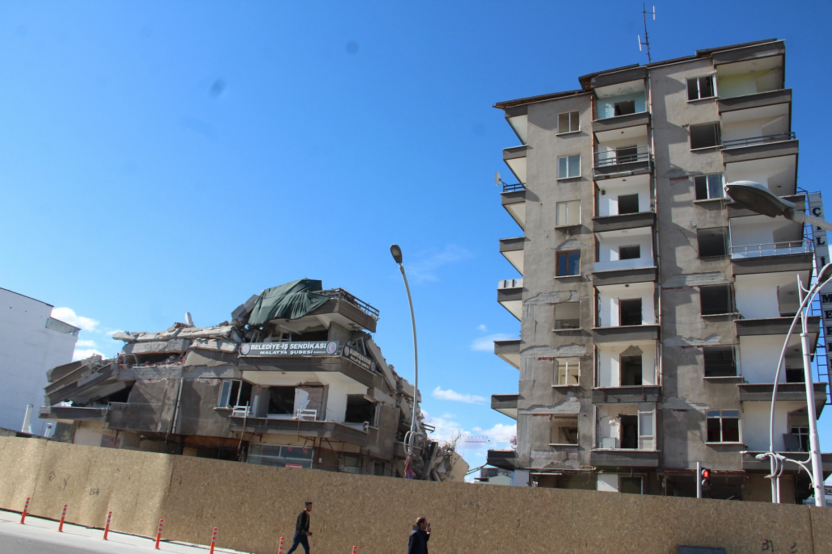 Malatya'da 19 Ay Tehlike Saçtı: Rezerv Alana Dâhil Olunca Yıkıldı!