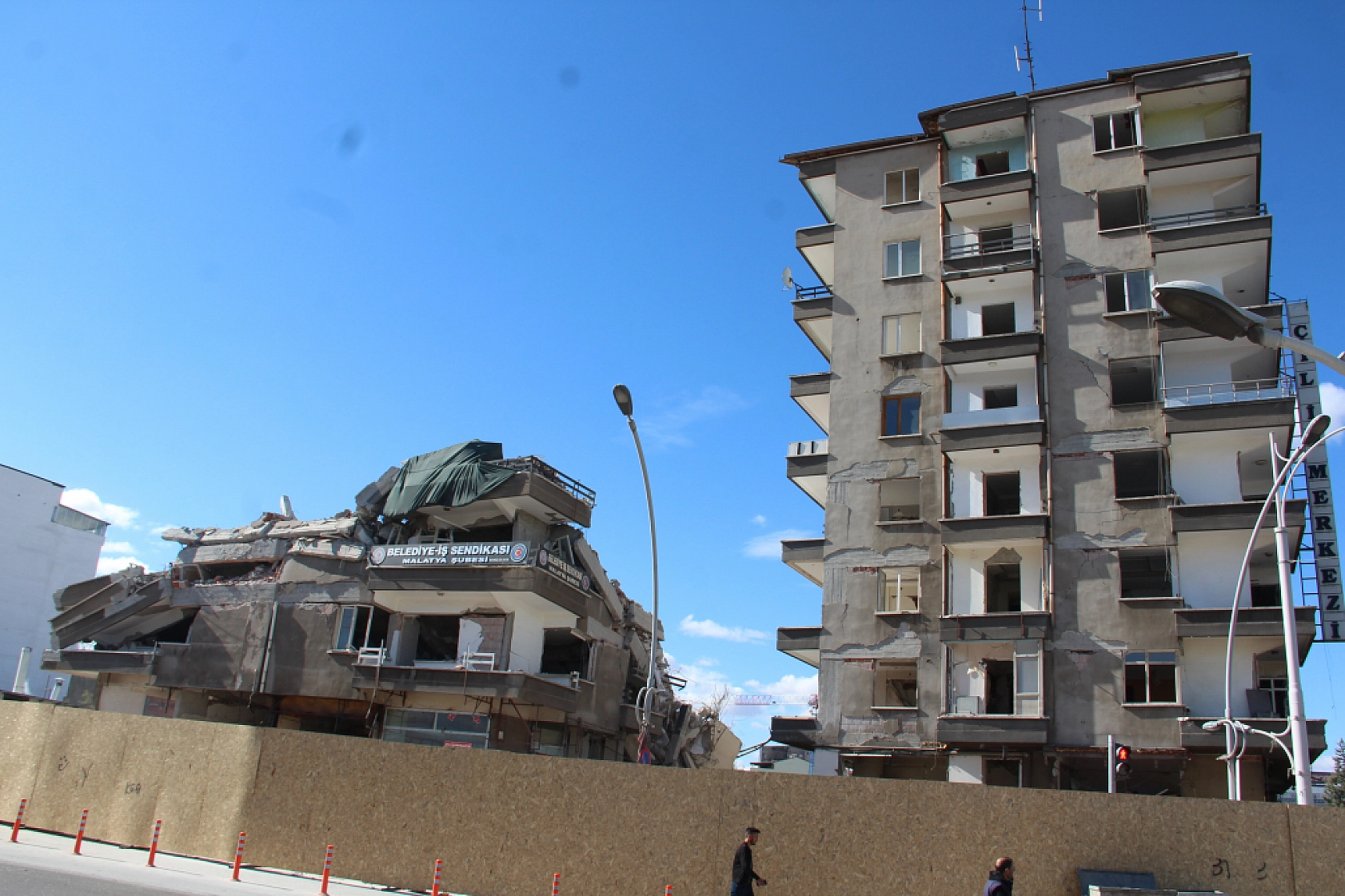 Malatya'da 19 Ay Tehlike Saçtı: Rezerv Alana Dâhil Olunca Yıkıldı!