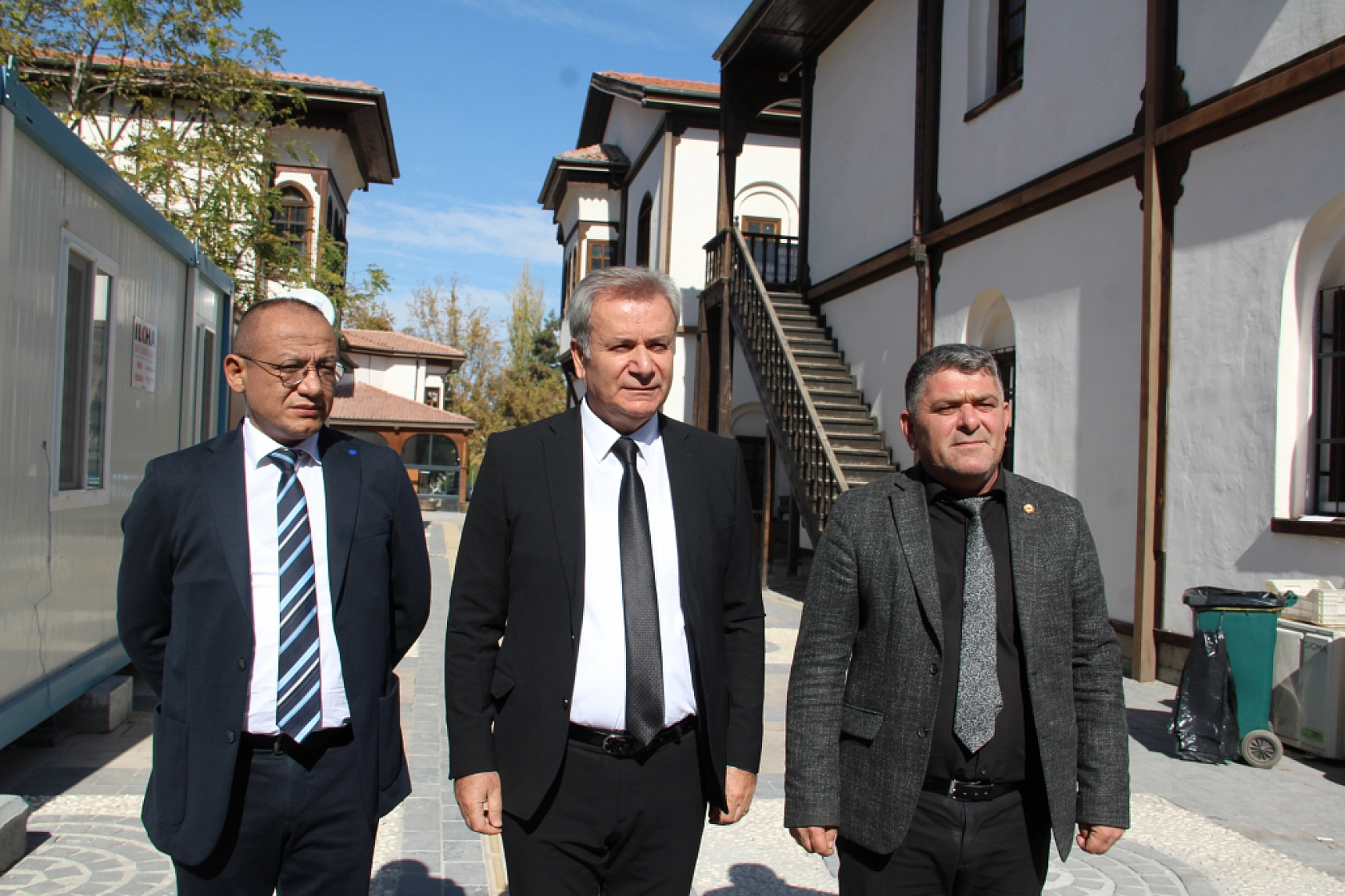 Memurların Zammı Yüzde 50 Olmalı!