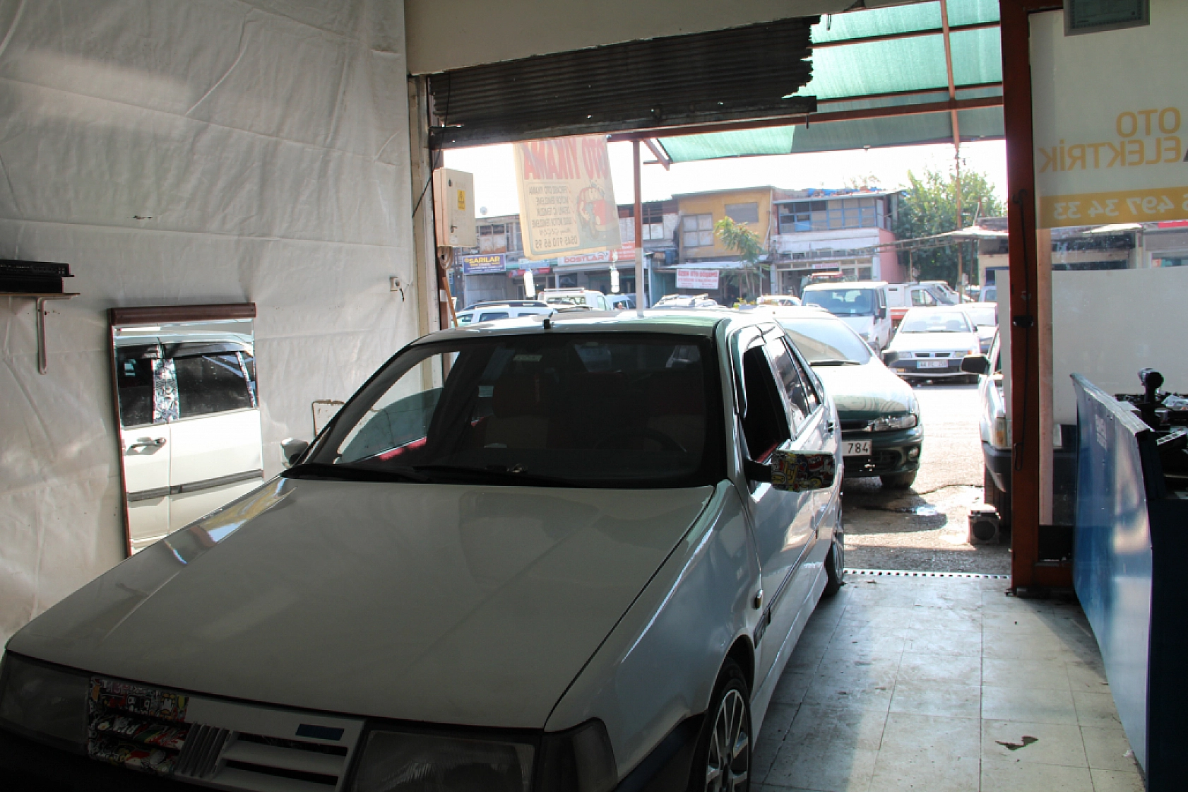 Oto Tamir Fiyatı Cüzdanı Zorladı: Vatandaş Tamir Ettiremediği Aracını Satıyor!