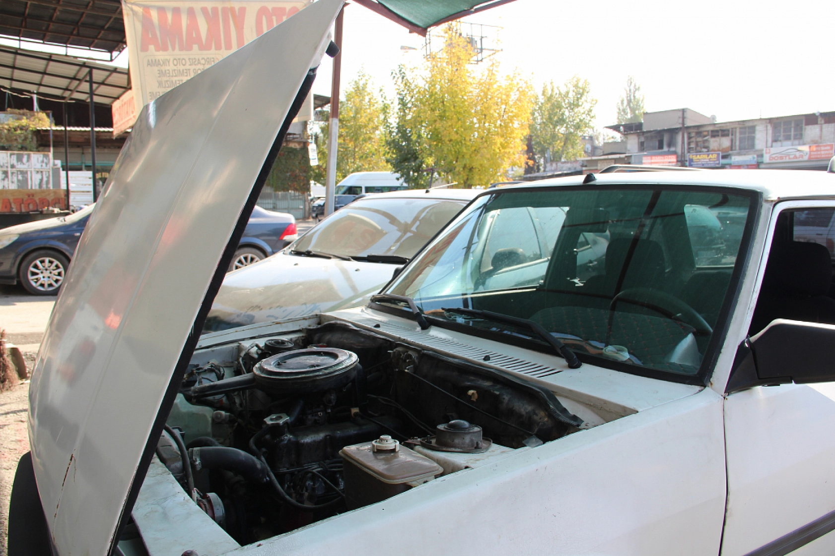 Oto Tamir Fiyatı Cüzdanı Zorladı: Vatandaş Tamir Ettiremediği Aracını Satıyor!