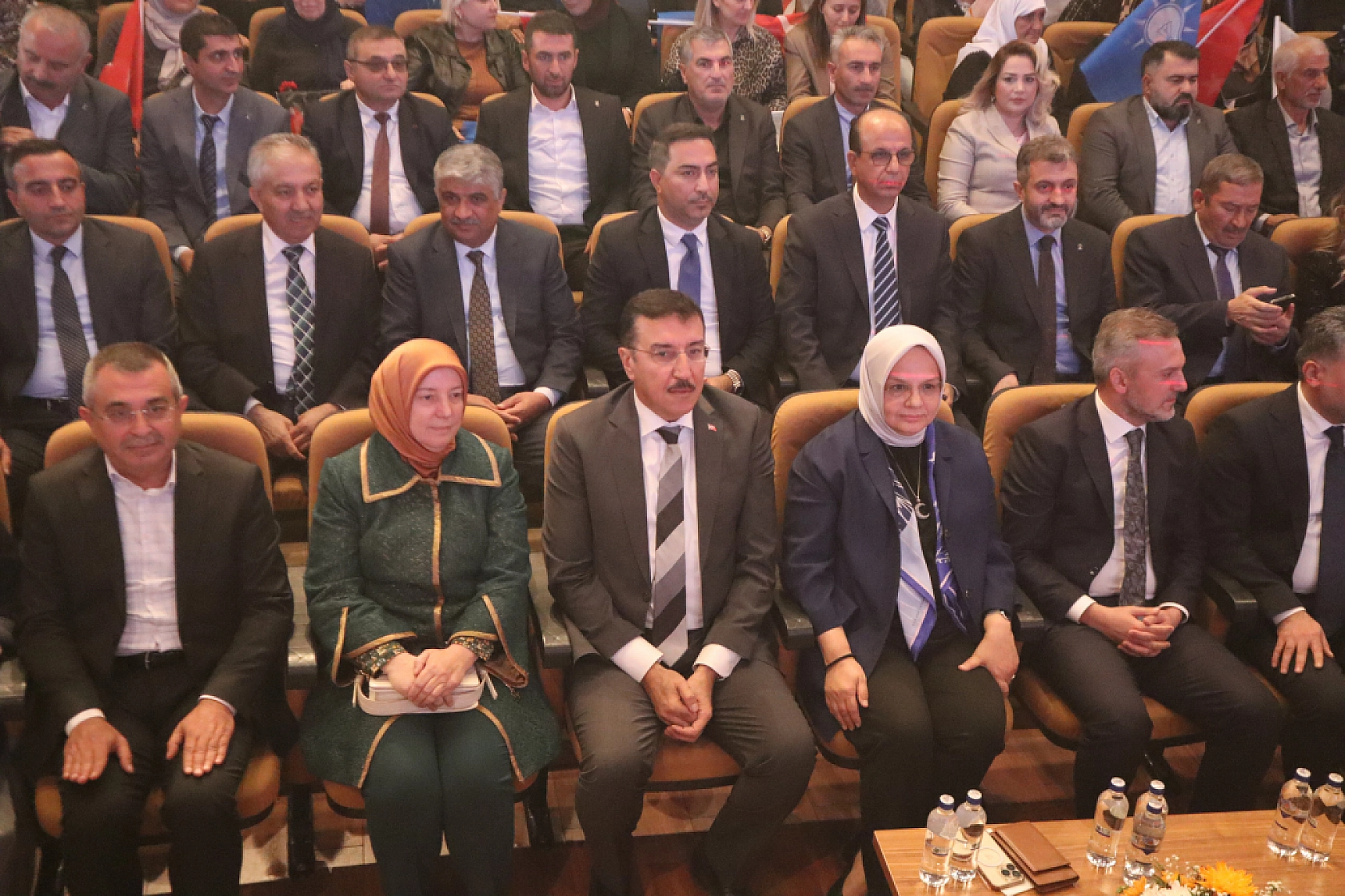 AK Parti Seçime Gitti! İnanç Güven Tazeledi! İşte Yeni Yönetim Listesi...