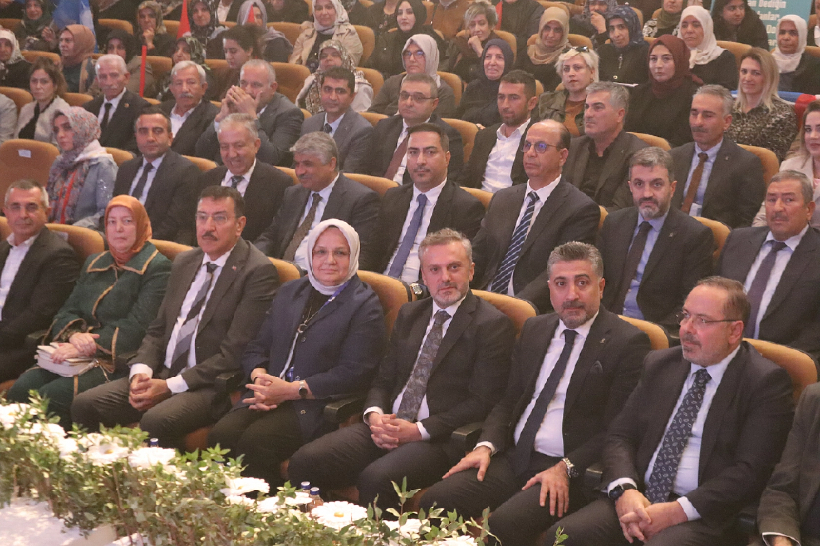 AK Parti Seçime Gitti! İnanç Güven Tazeledi! İşte Yeni Yönetim Listesi...