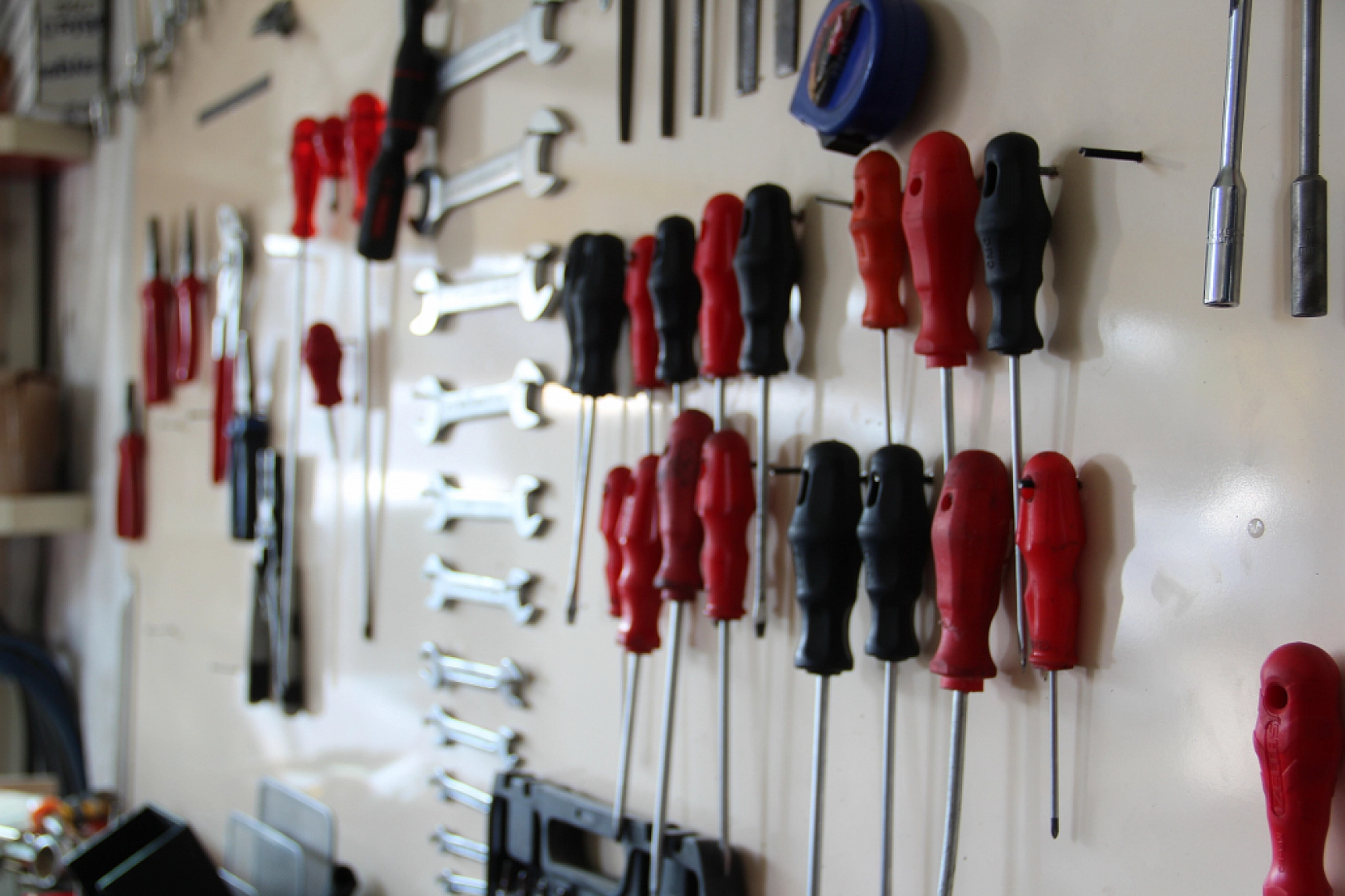 Oto Tamir Fiyatı Cüzdanı Zorladı: Vatandaş Tamir Ettiremediği Aracını Satıyor!