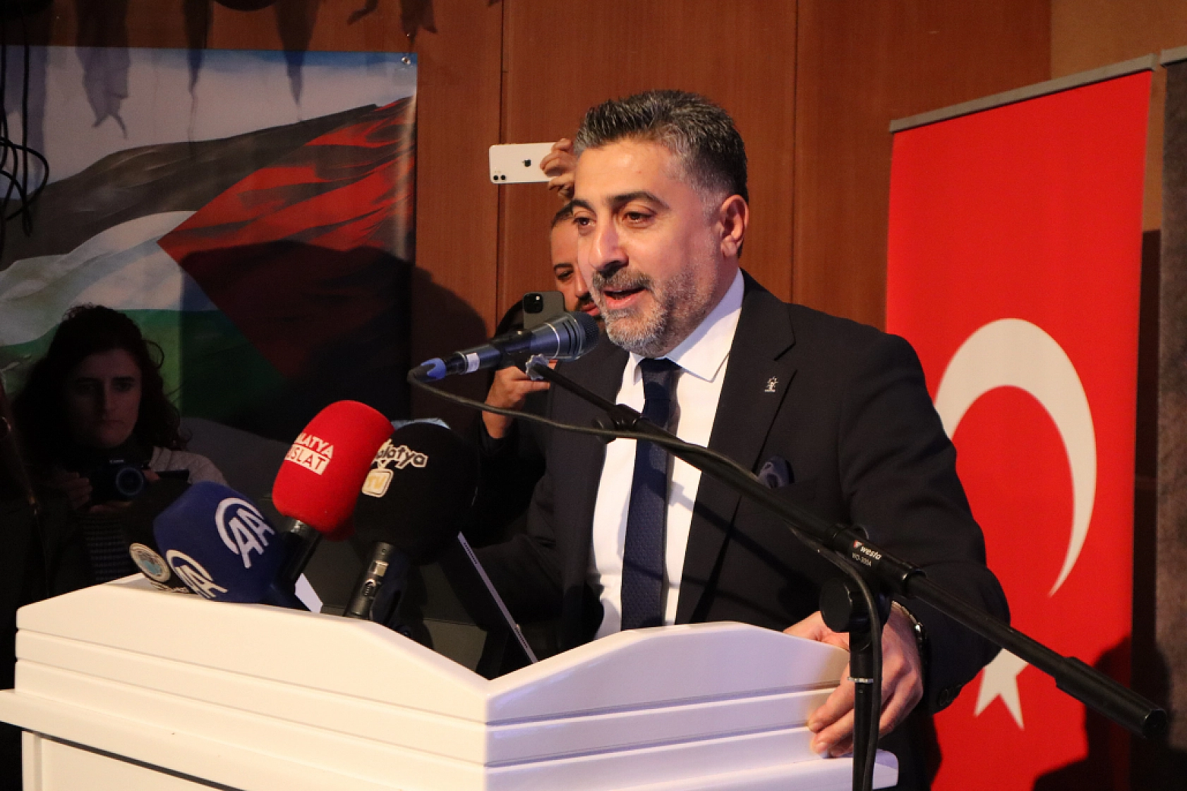 AK Parti Malatya'da Kongreyi Erteledi! Gören Mi Boyraz Mı…?