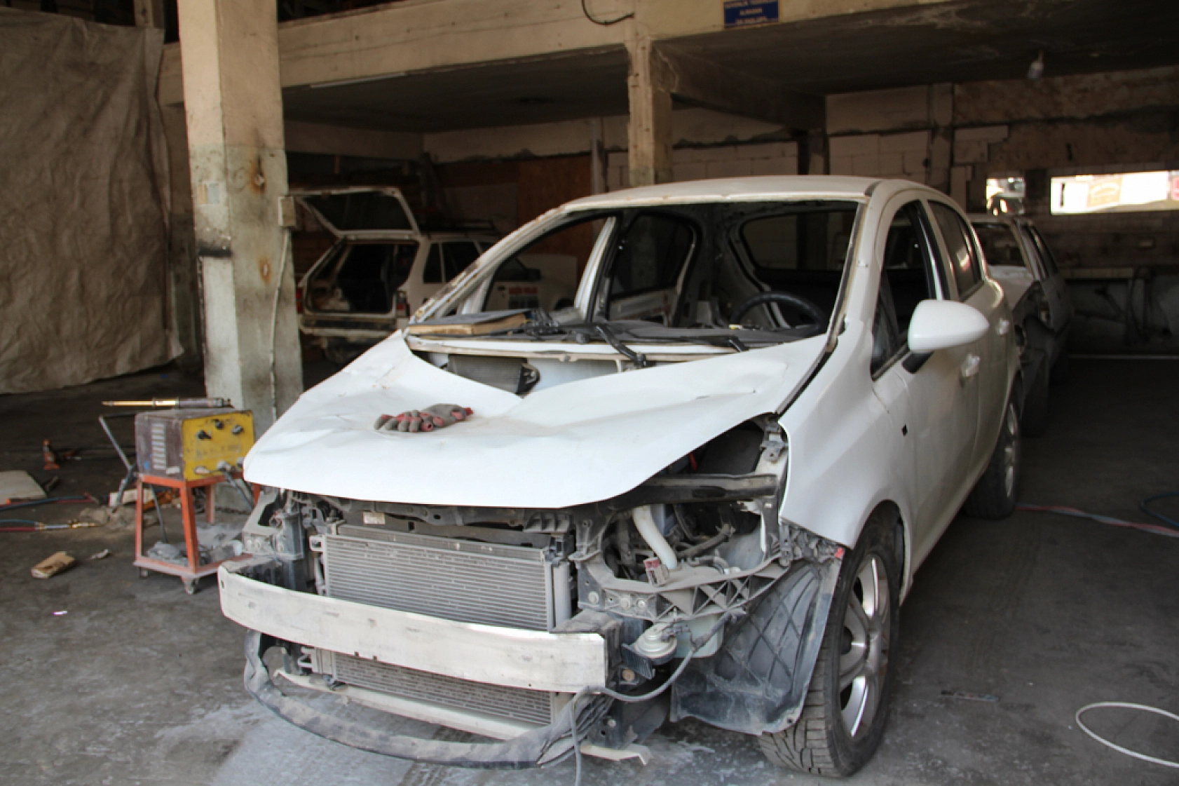 Oto Tamir Fiyatı Cüzdanı Zorladı: Vatandaş Tamir Ettiremediği Aracını Satıyor!