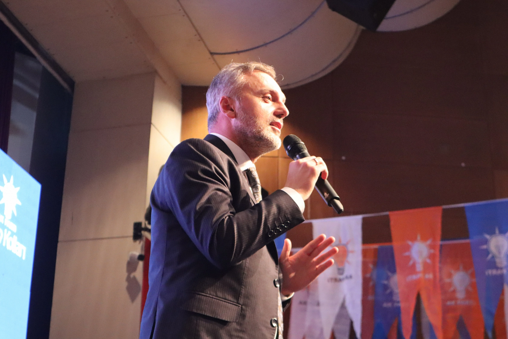 AK Parti Seçime Gitti! İnanç Güven Tazeledi! İşte Yeni Yönetim Listesi...