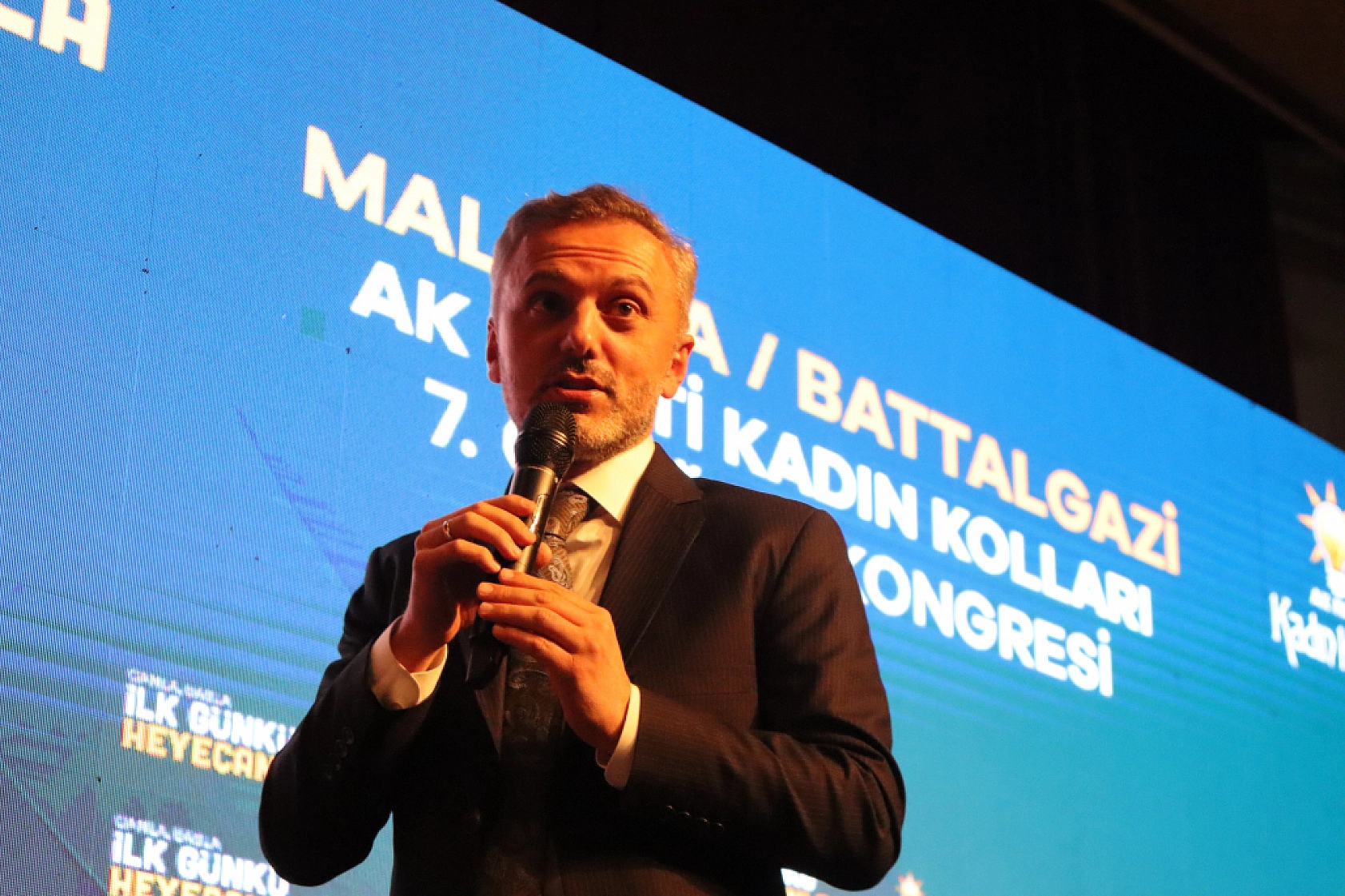 AK Parti Seçime Gitti! İnanç Güven Tazeledi! İşte Yeni Yönetim Listesi...