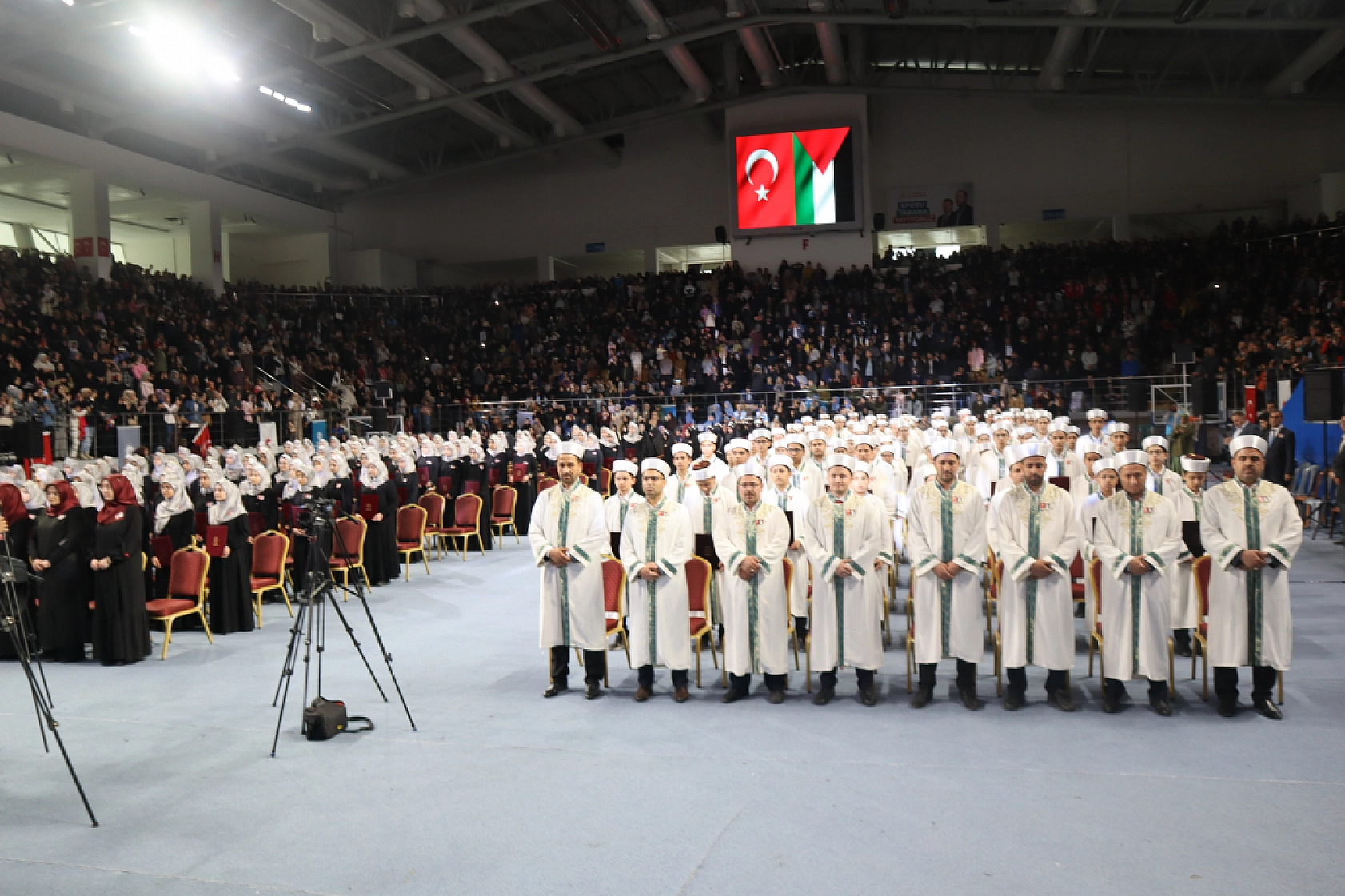 Malatya'dan Hayırseverlere Çağrı: Camilerimizi Ayağa Kaldıralım!