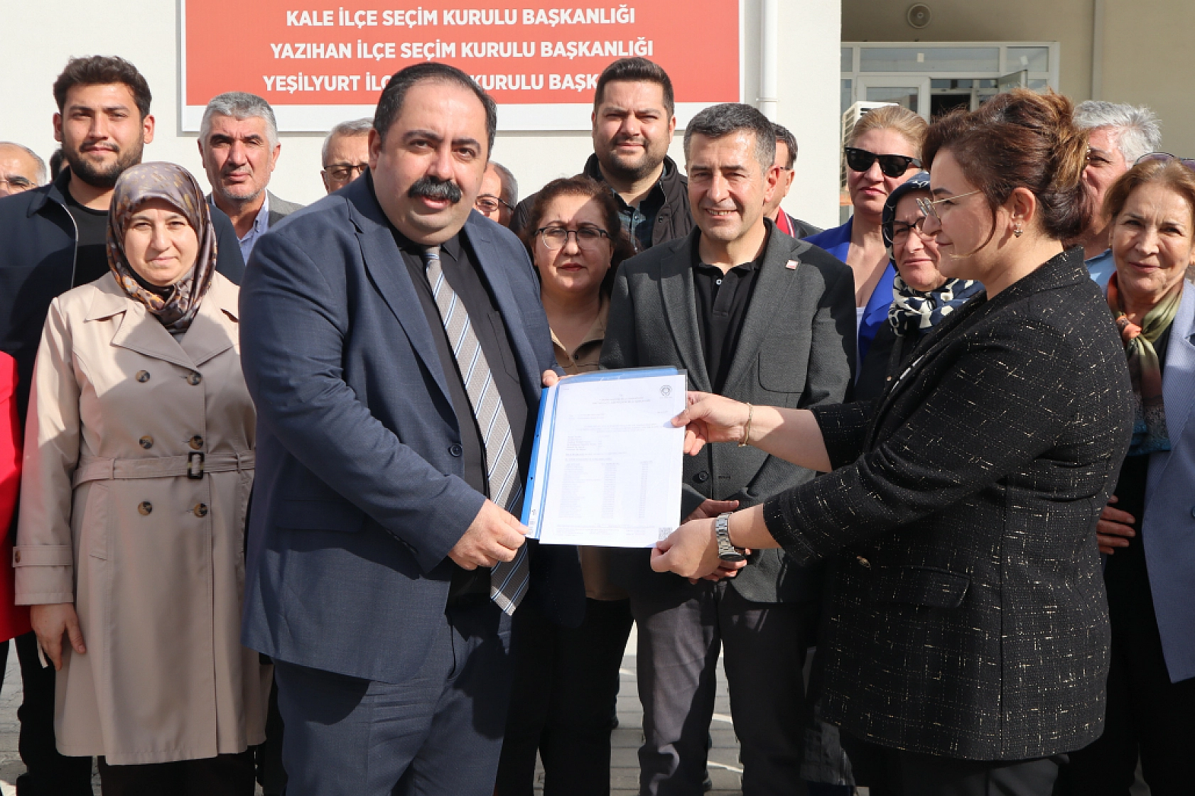 Barış Yıldız mazbatasını aldı