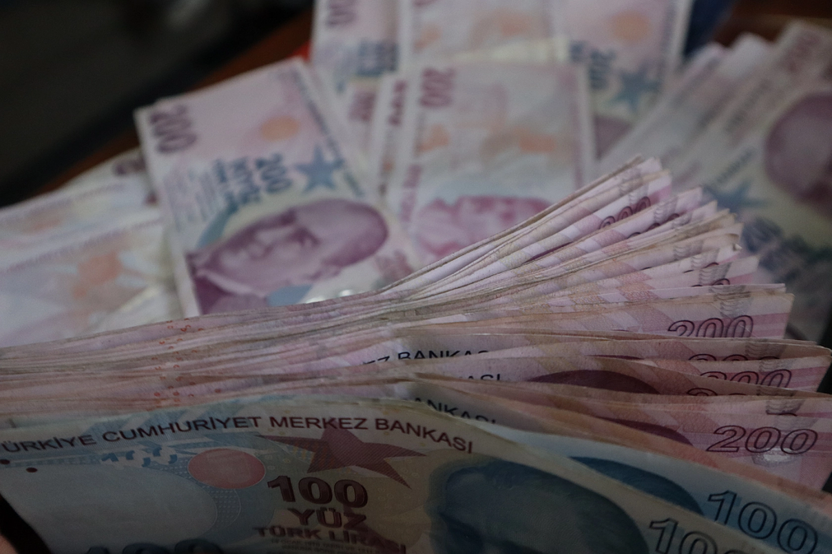 Gözler Bu Toplantıda...Asgari Ücrette Rakamlar İlk Kez Konuşulacak!