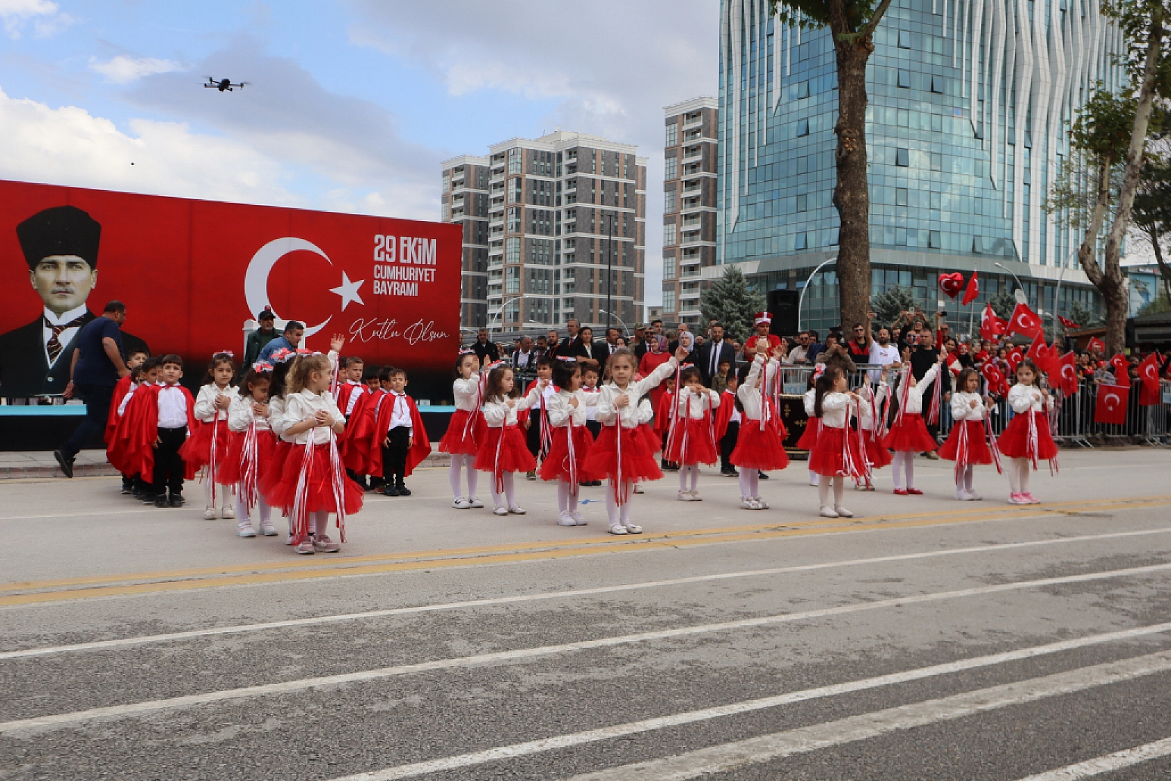Malatya'da Cumhuriyet'in 102. yılı coşkuyla kutlandı