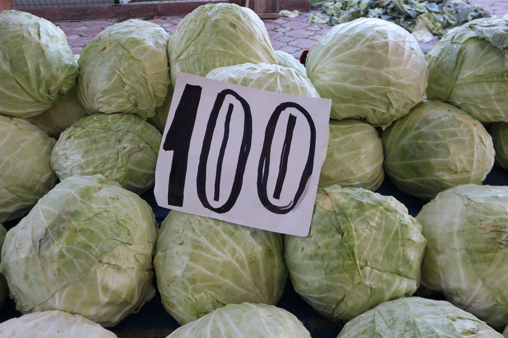 Malatyalılar uygun fiyat peşinde! Pazarda meyve fiyatları cep yakmaya devam ediyor