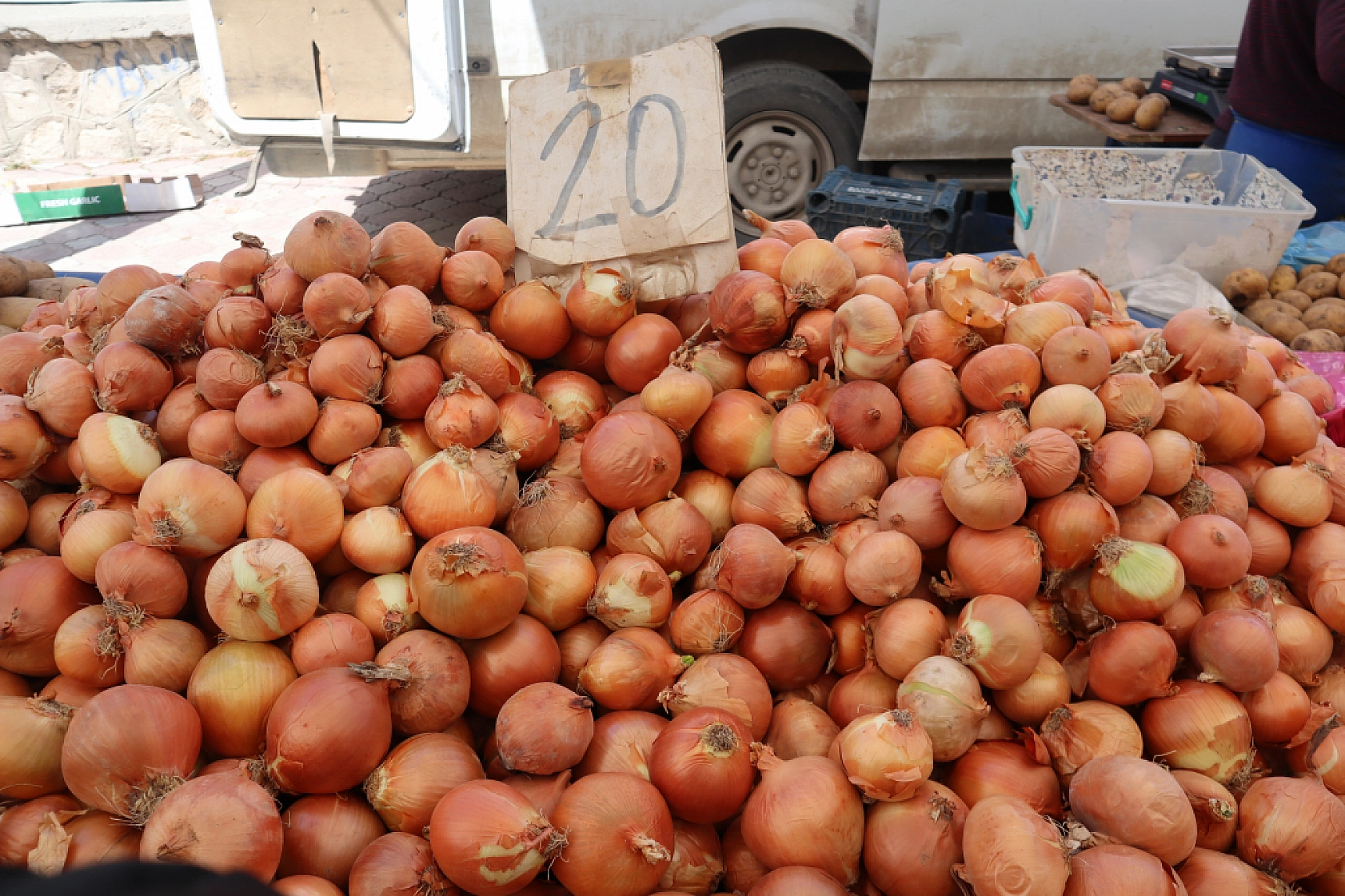 Pazarda bahar havası! Malatya'da pazar tezgahlarında hem renk hem ucuzluk var...